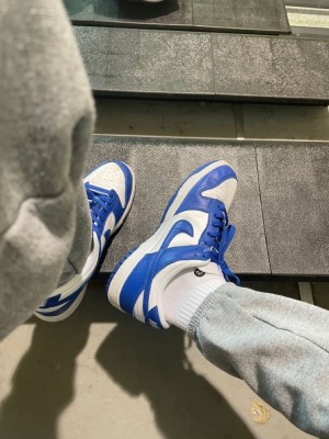 Womens's Sneakers