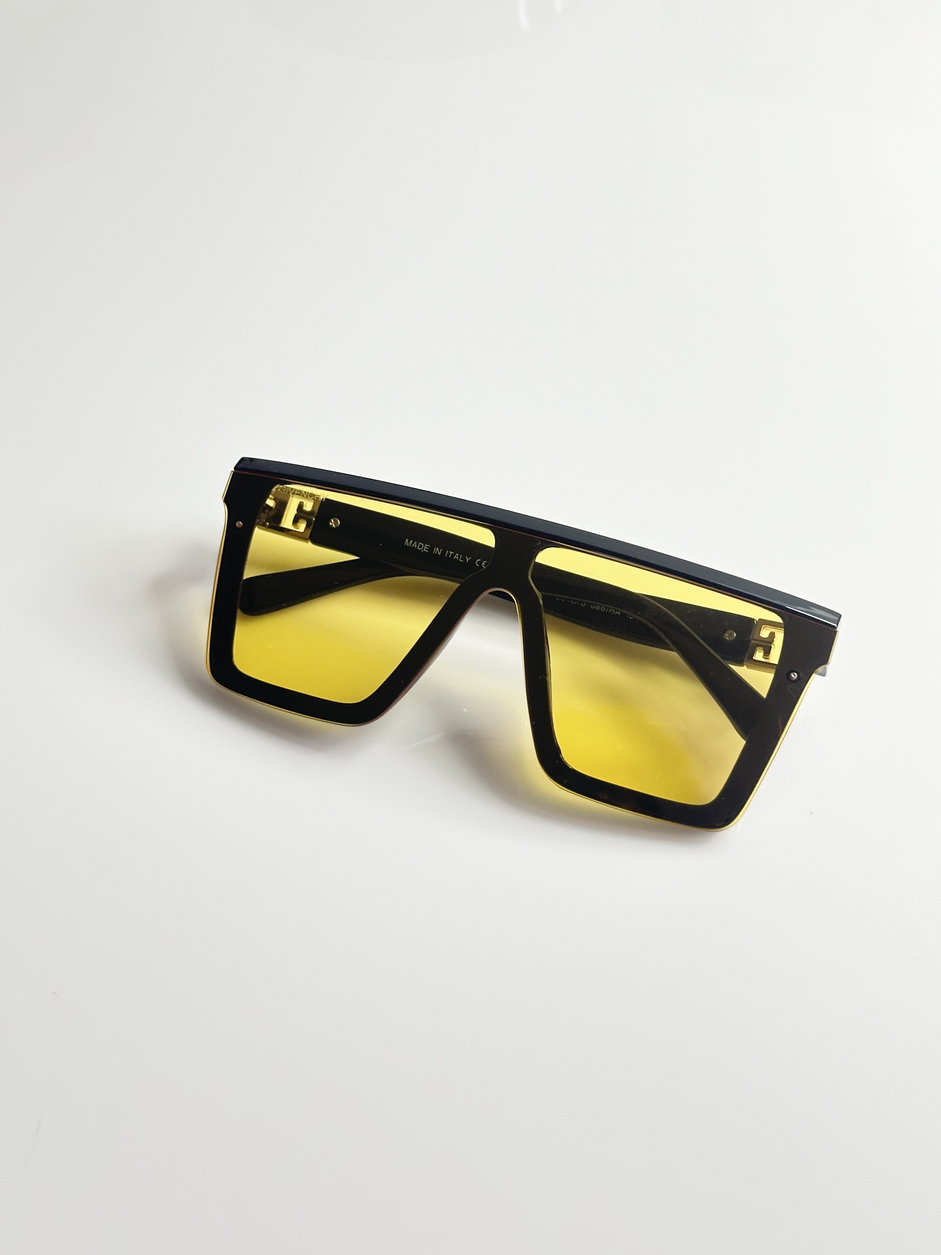 Givenchy 1661 Black Yellow - Image 3