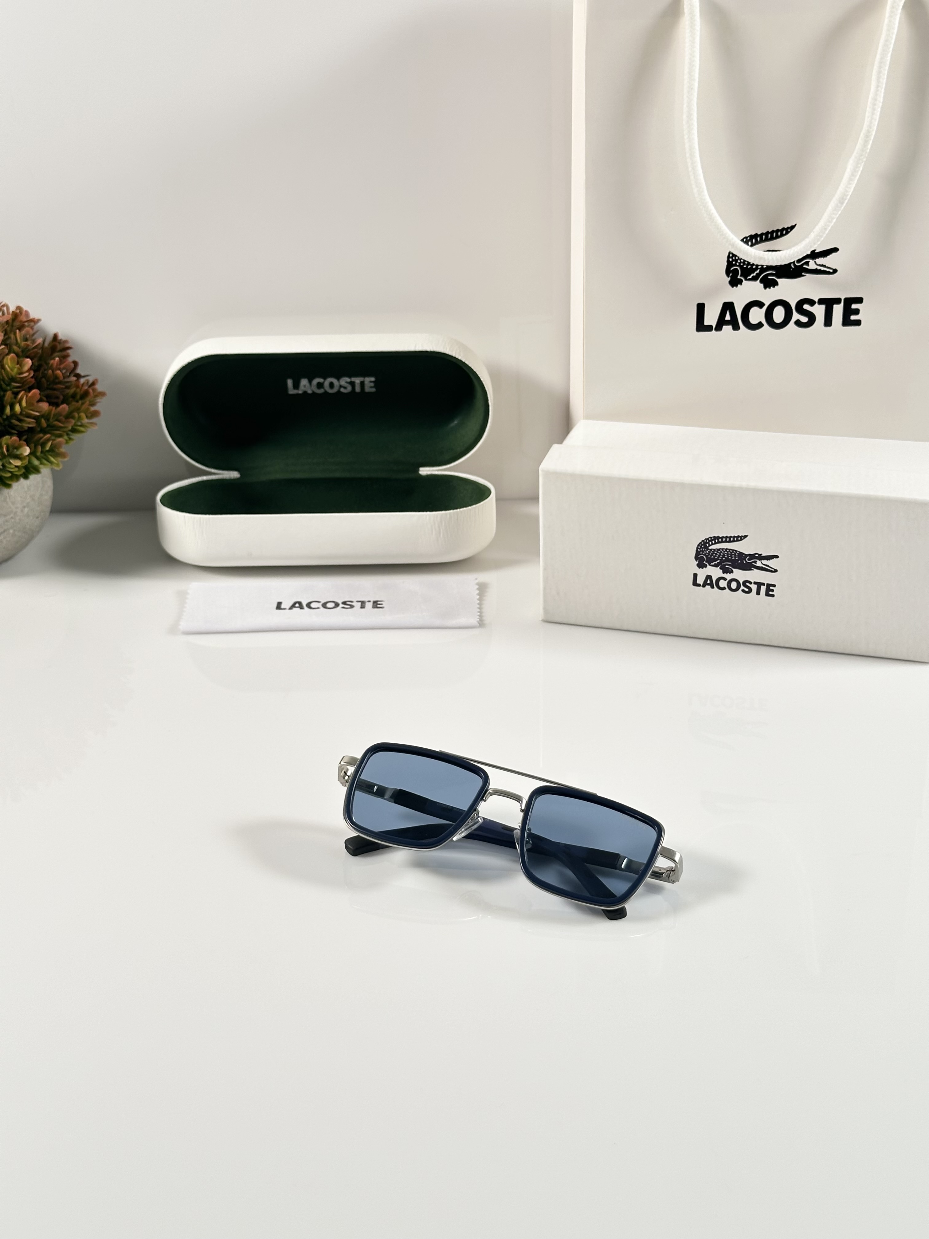 Lacoste_8926_Silver_Blue - Image 4