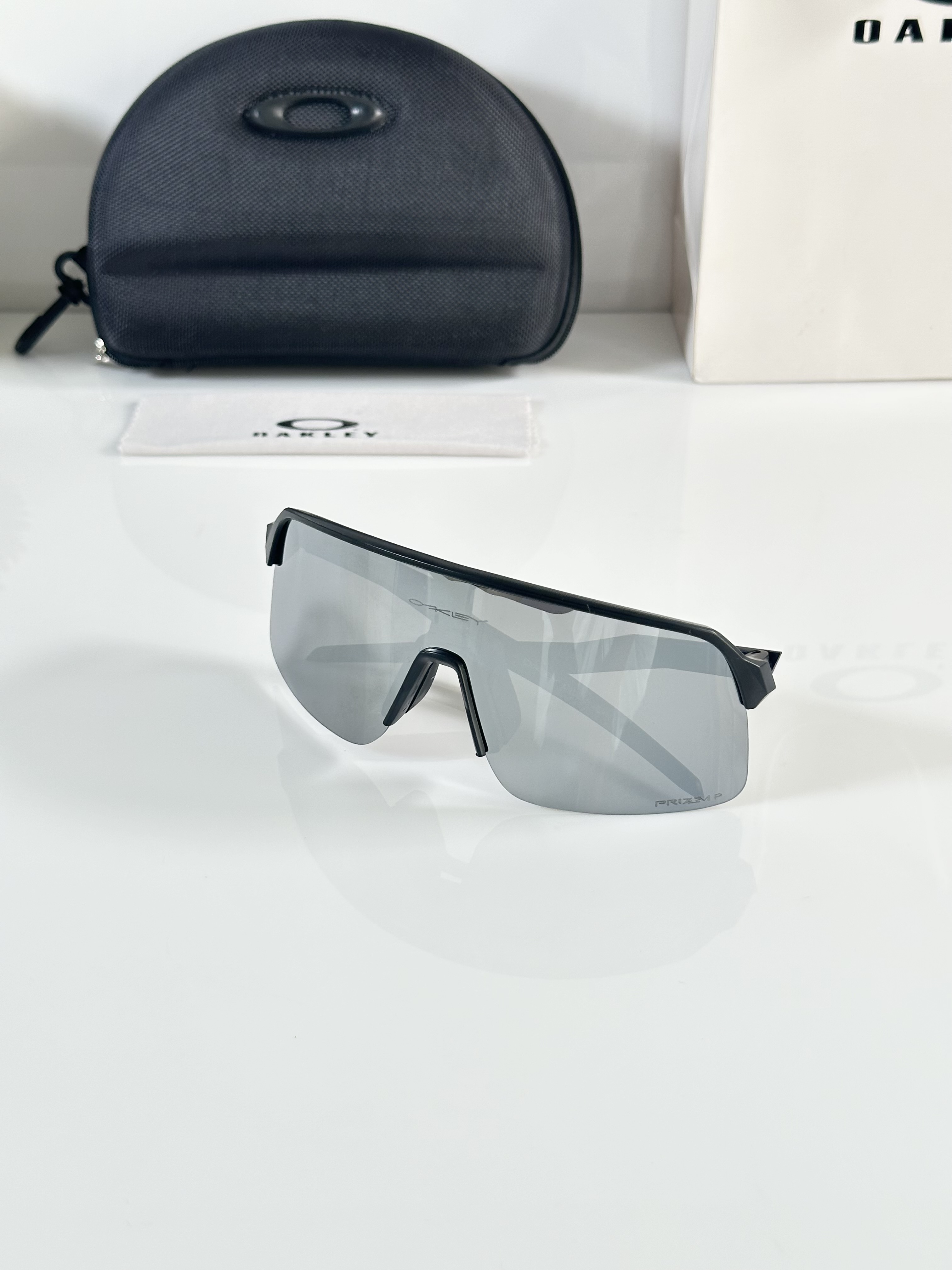 Oakley_9463_Black_Silver_Mercury - Image 3
