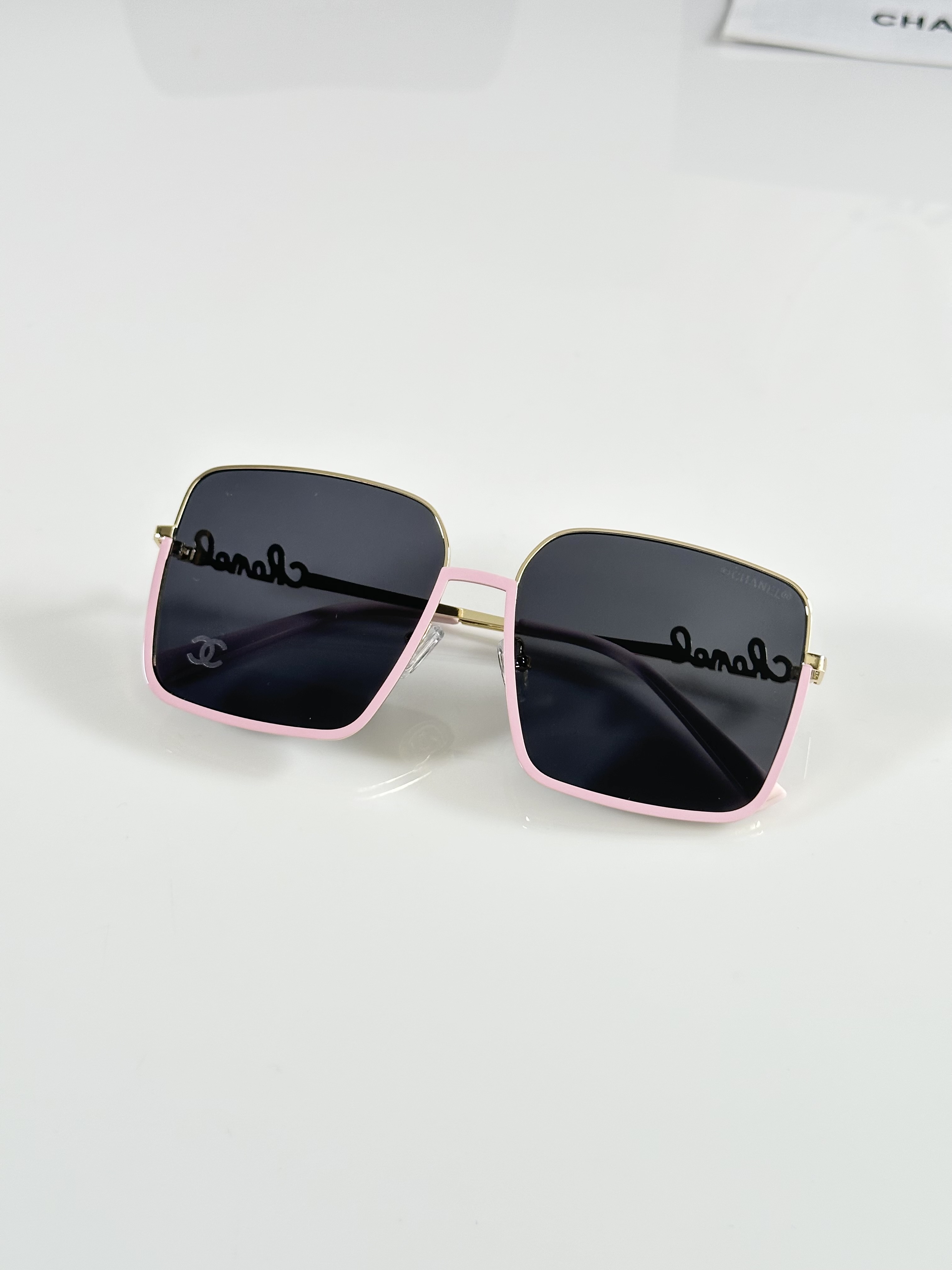 Chnel WMNS 7246 Gold Black Pink - Image 3