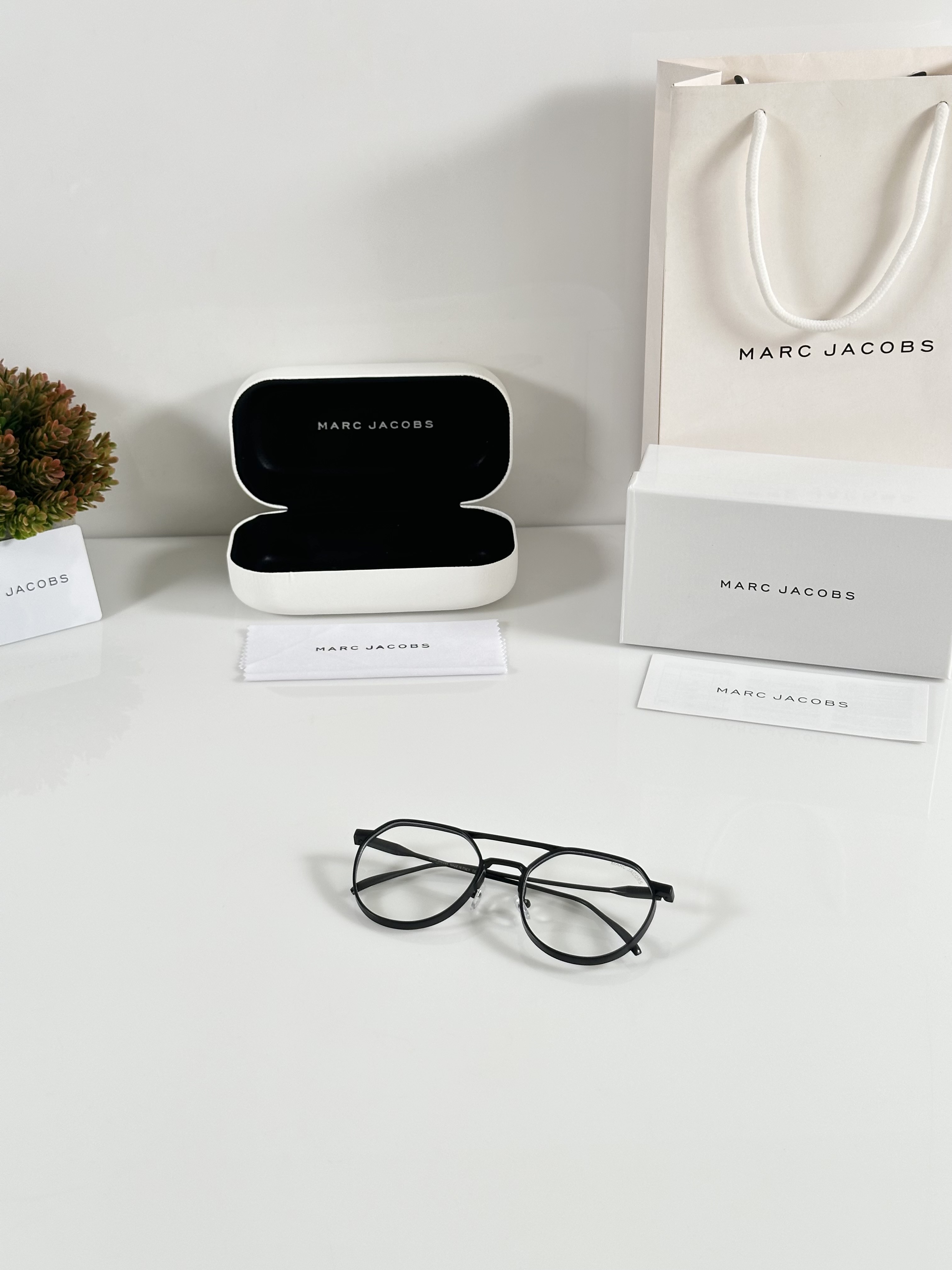 Marc Jacobs 9025 Black Frame - Image 4