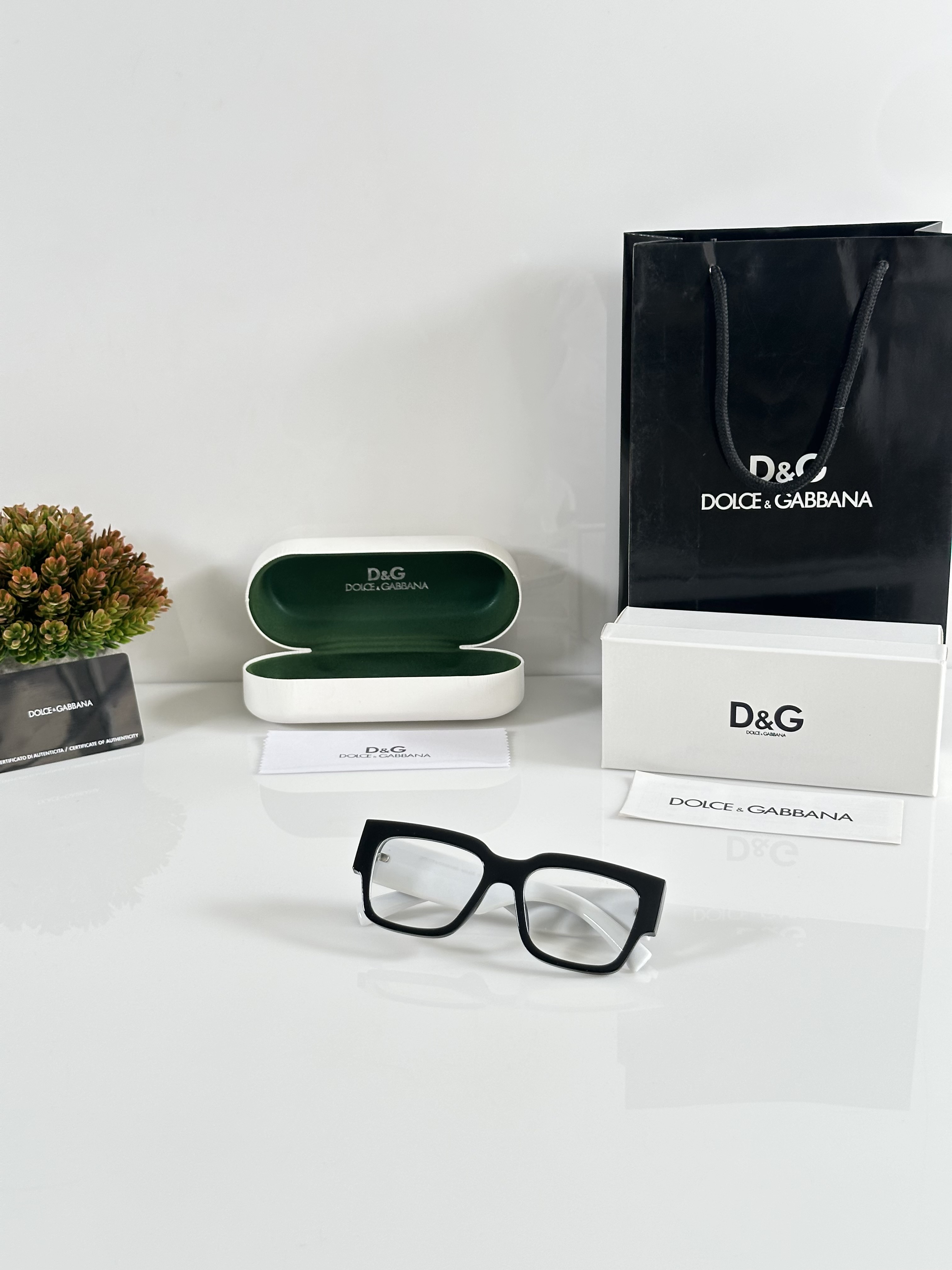 Dolce_&_Gabbana_6184_Black_White_Frame - Image 4