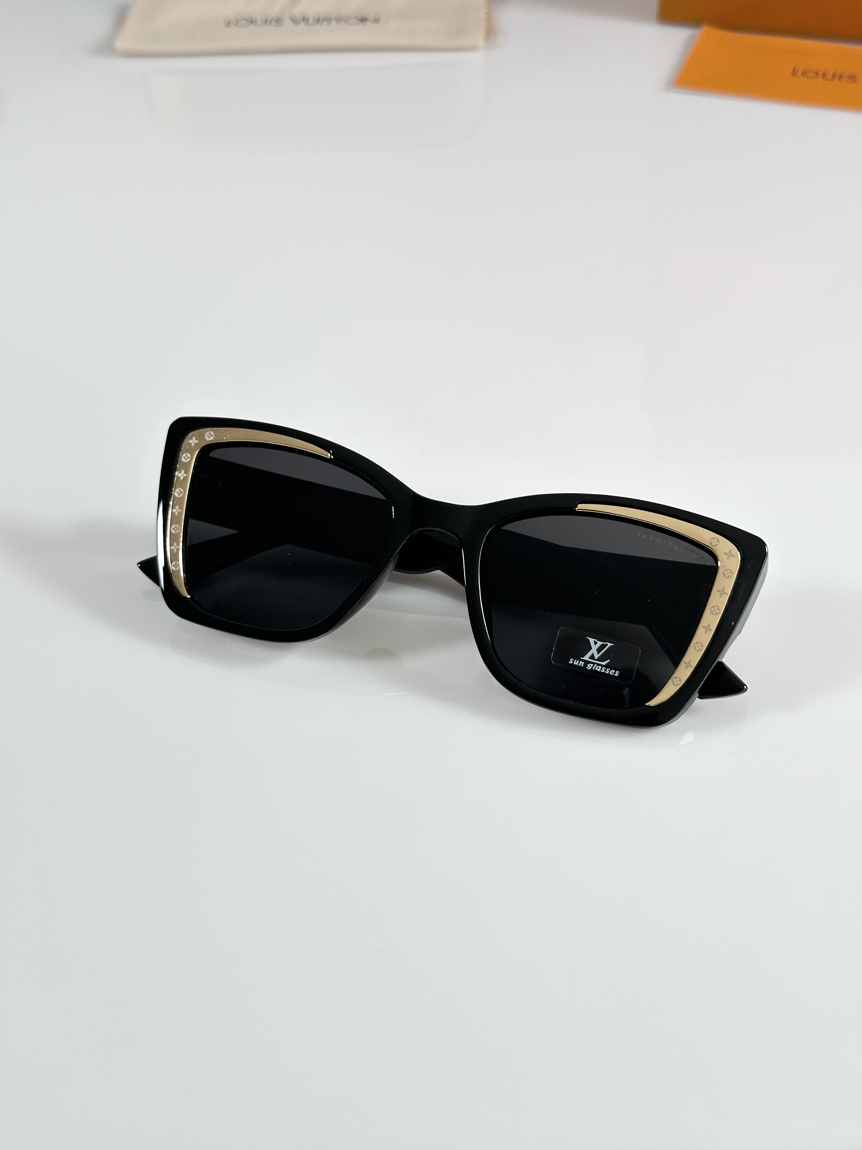 LV WMNS 0331 Black - Image 3