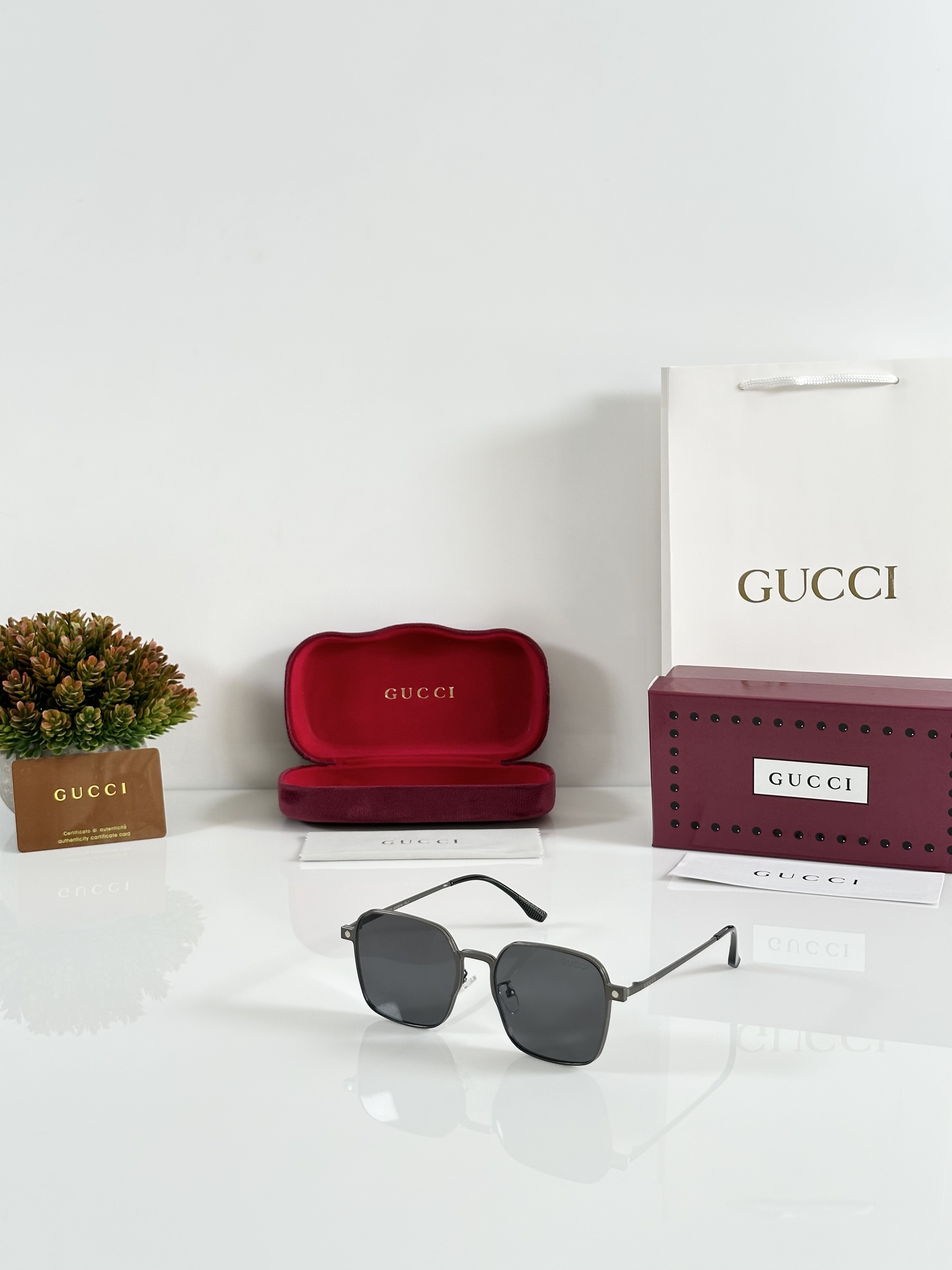 Gucci_2704_Attachment_Gun_Black_Brown - Image 9