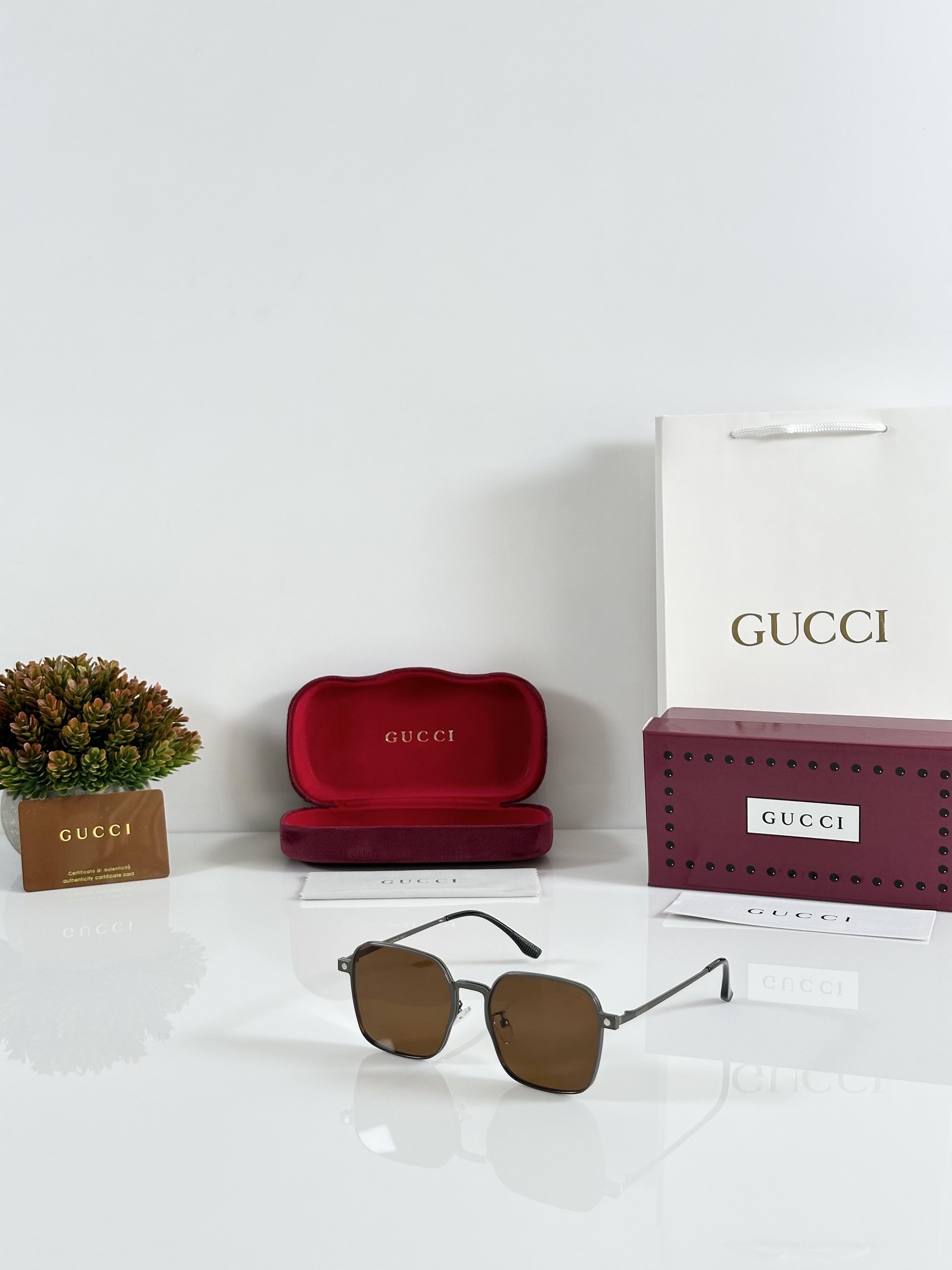 Gucci_2704_Attachment_Gun_Black_Brown - Image 8