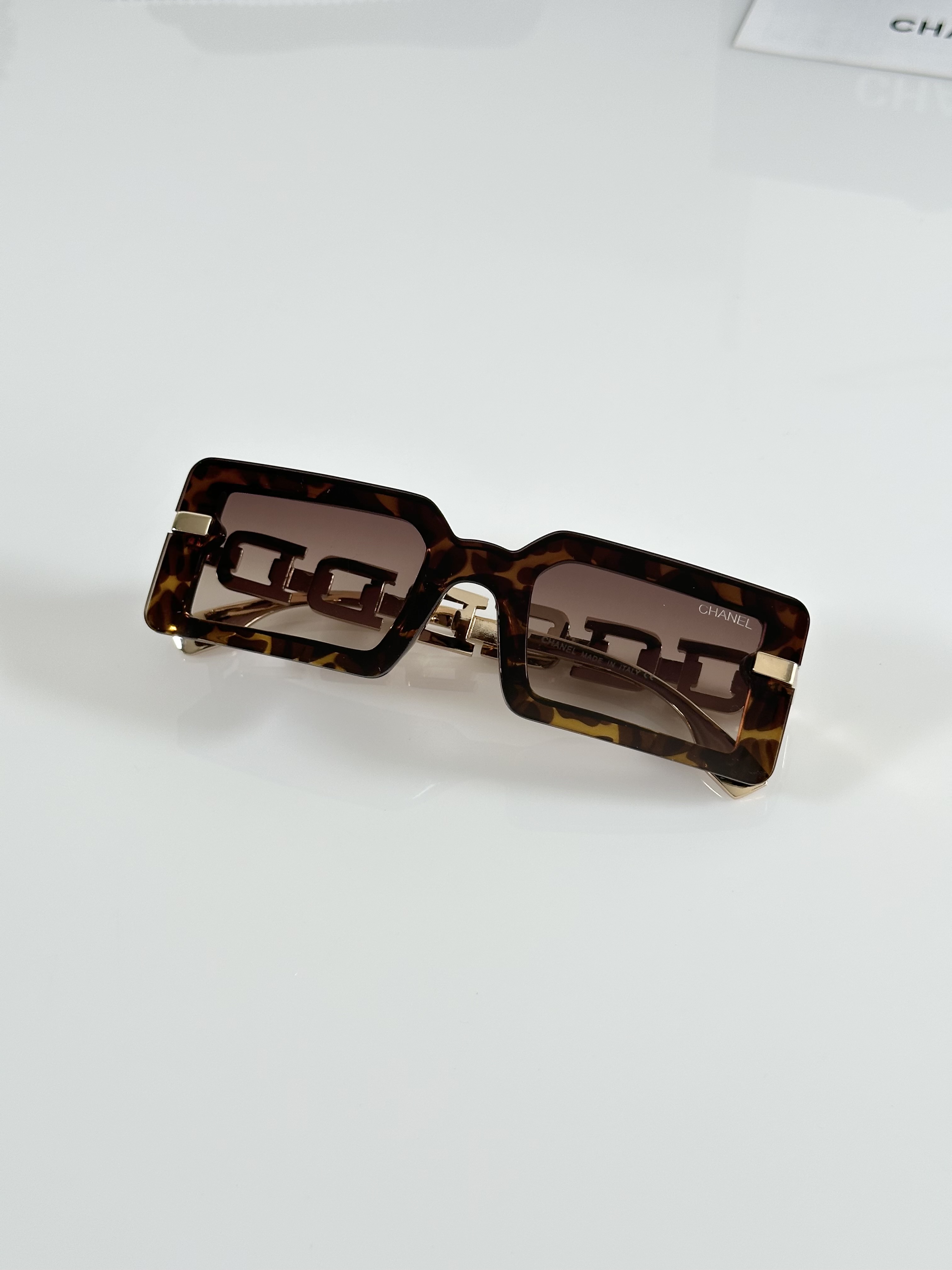 Chnel WMNS 051 Gold Tiger Brown - Image 3