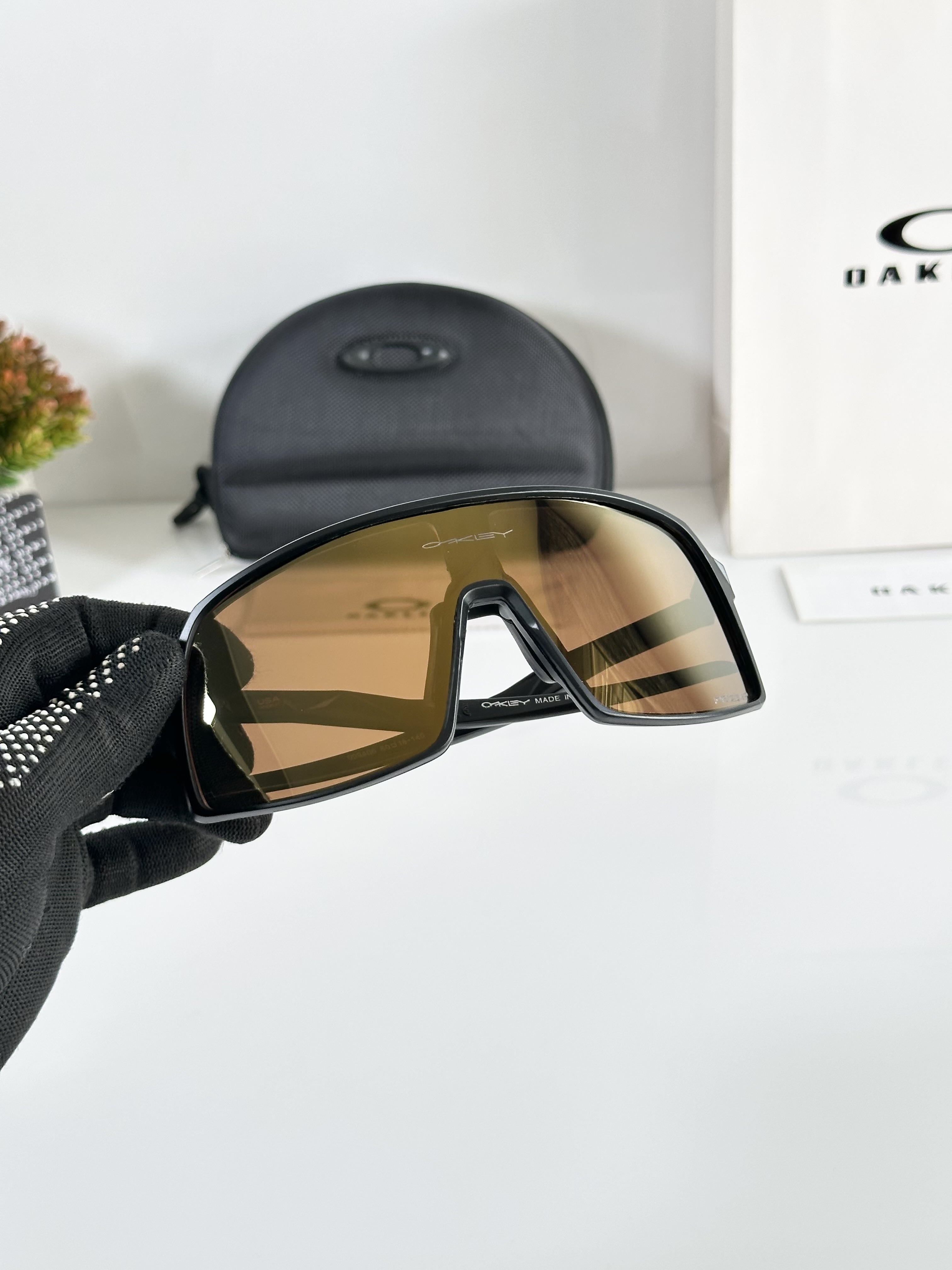 Oakley_9406_Brown_Gold_Mercury - Image 3
