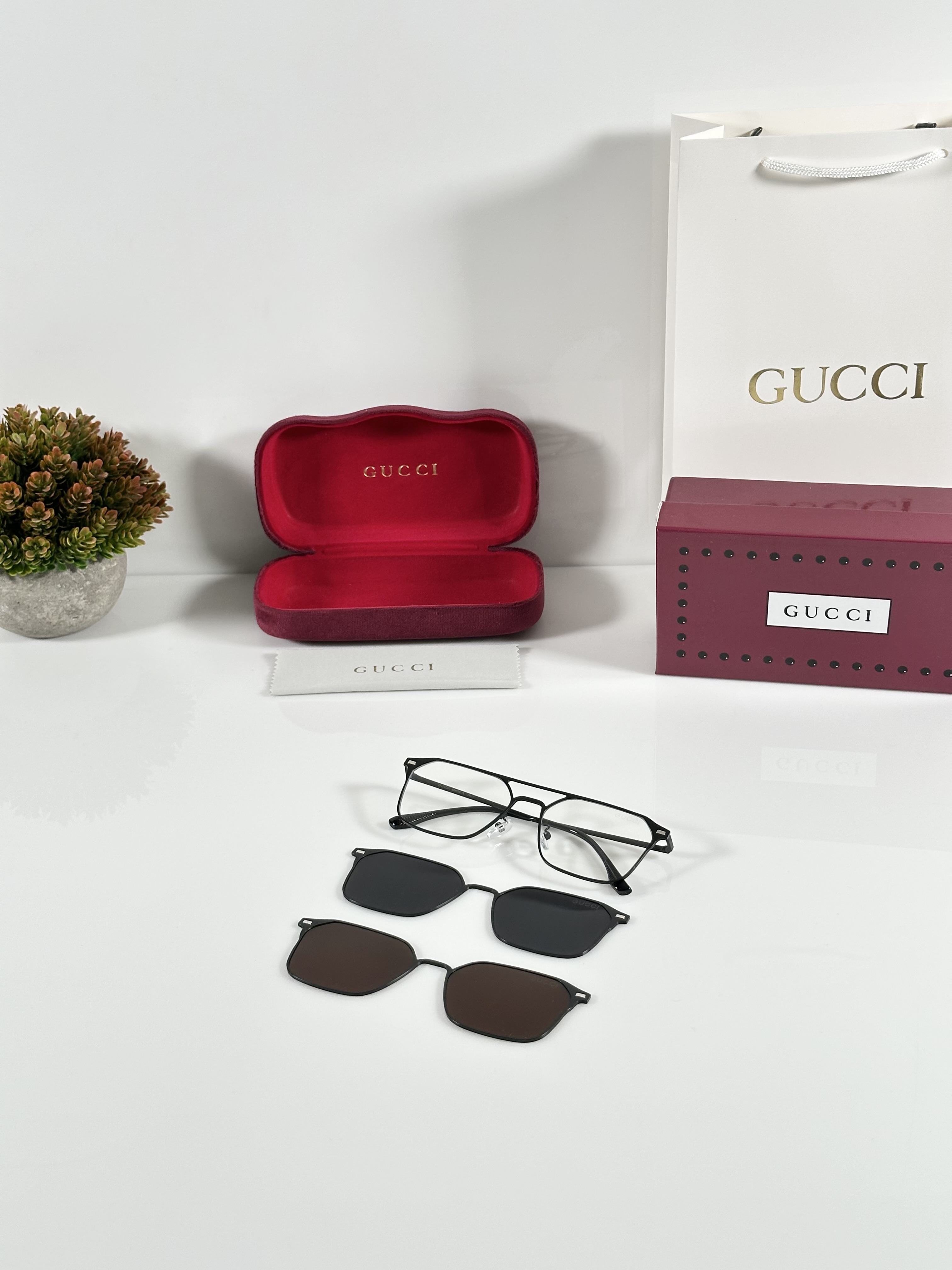 Gucci_2702_Attachment_Black_White_Black_Brown - Image 7
