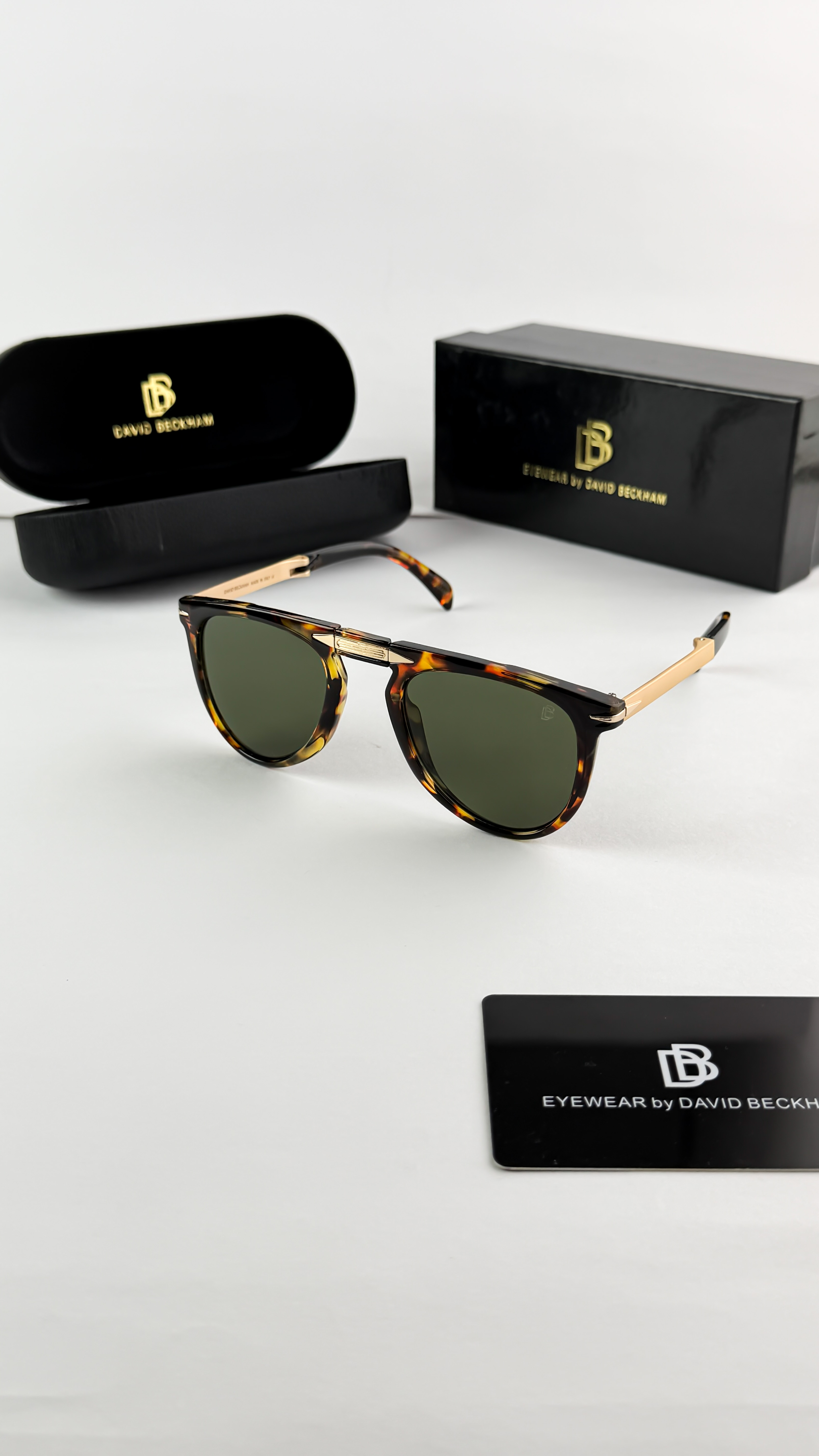 david_beckham_foldable_1040-106