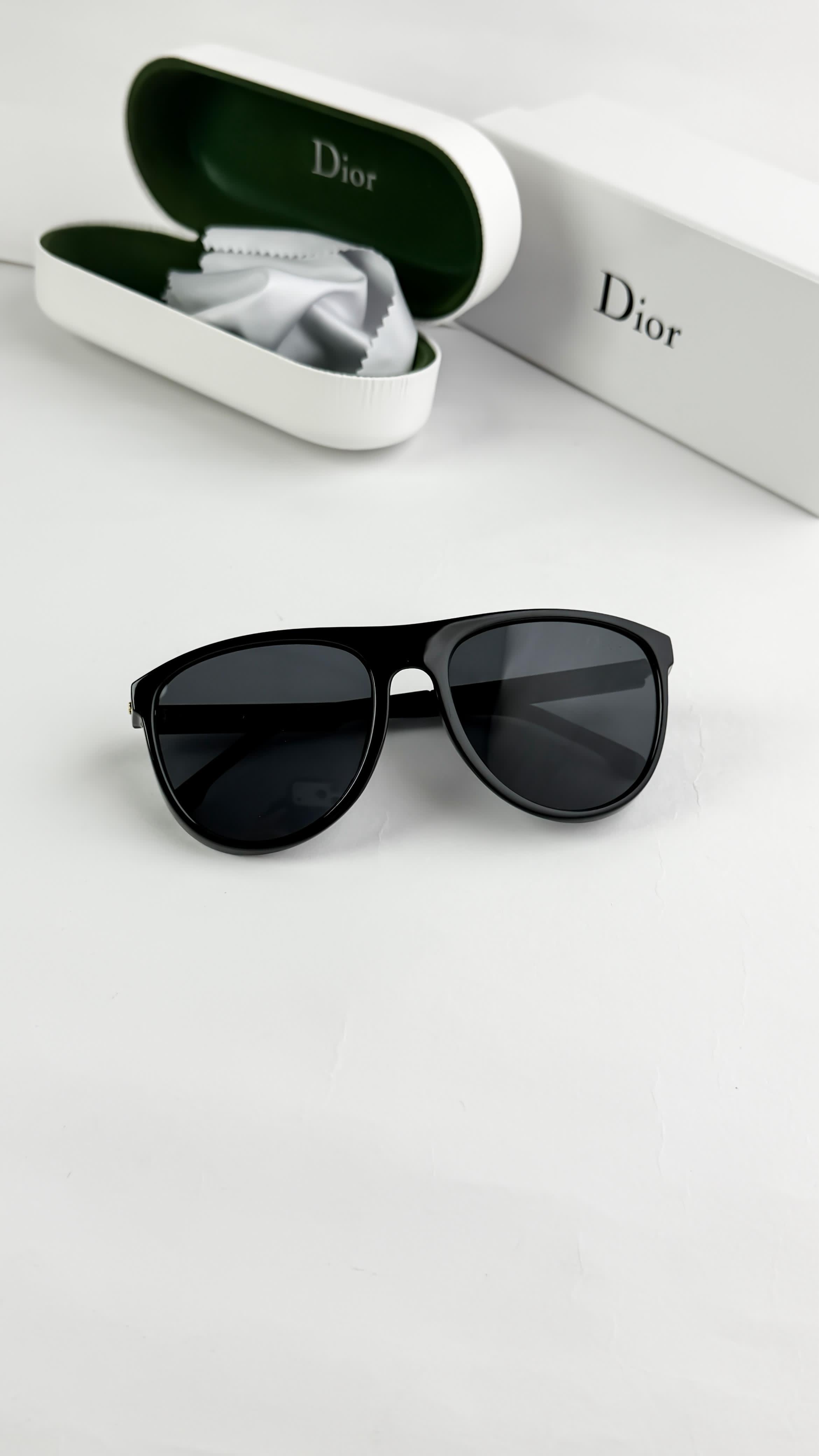 Dior_black_6039 - Image 3