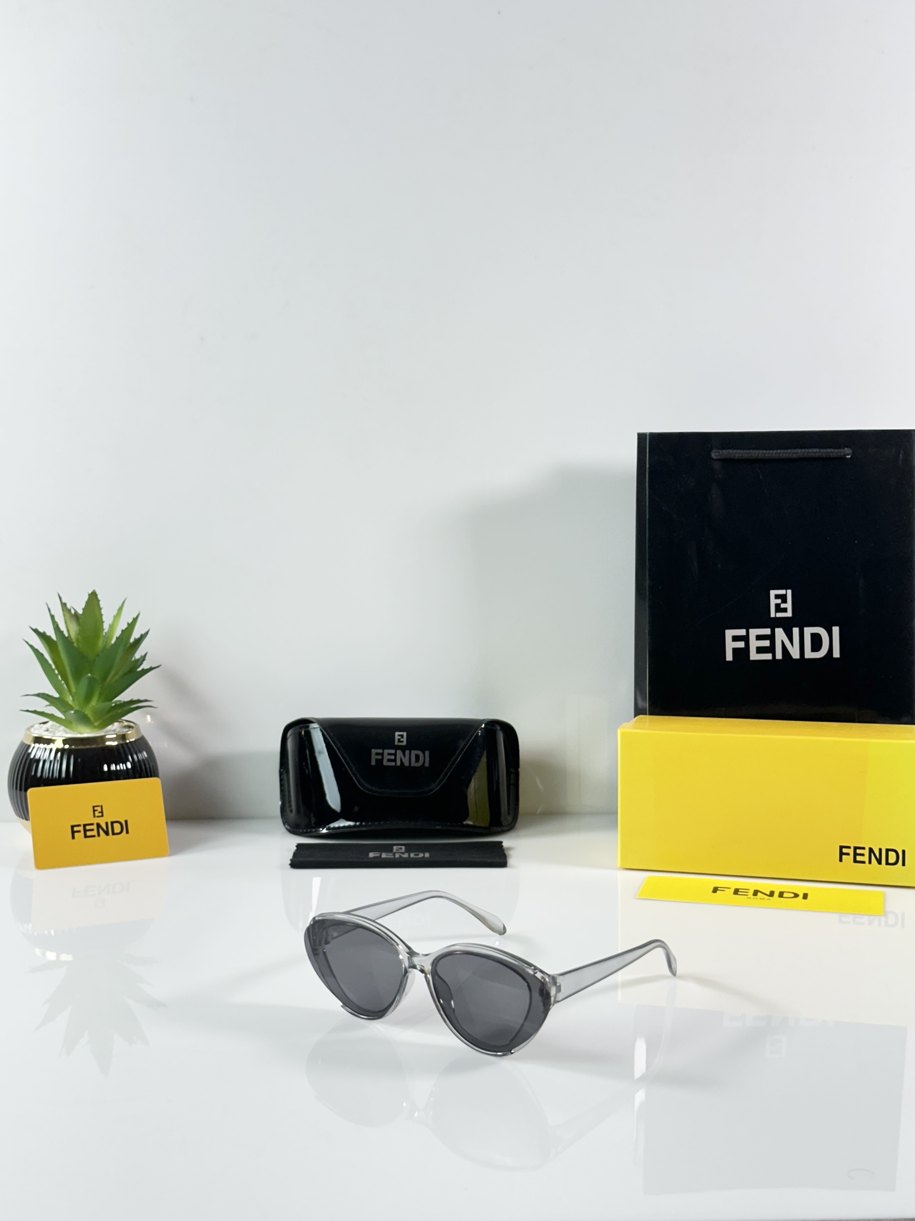 FendiWMNS_5315_Grey