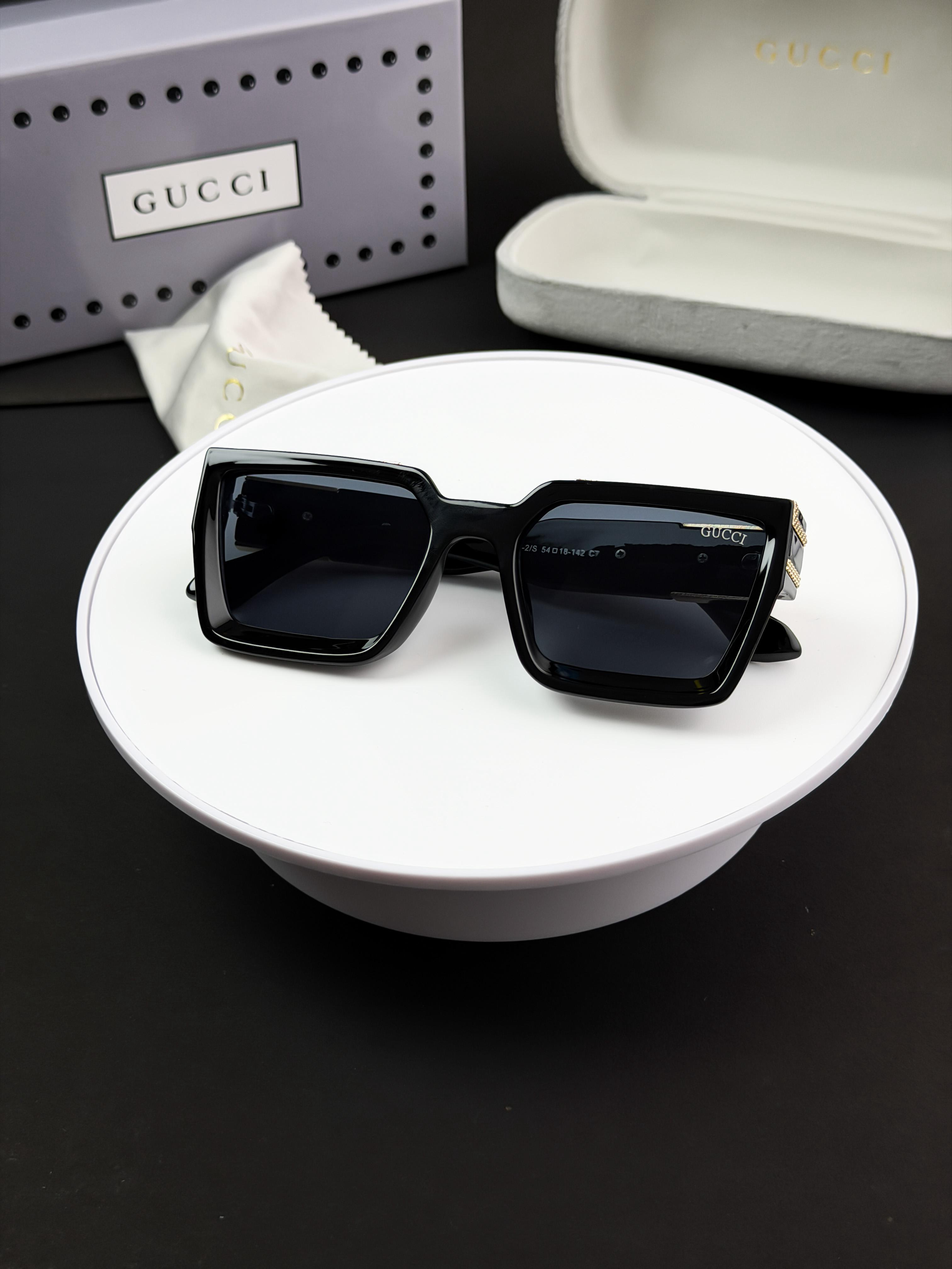 Gucci_gold_black_g2-23-mix - Image 3