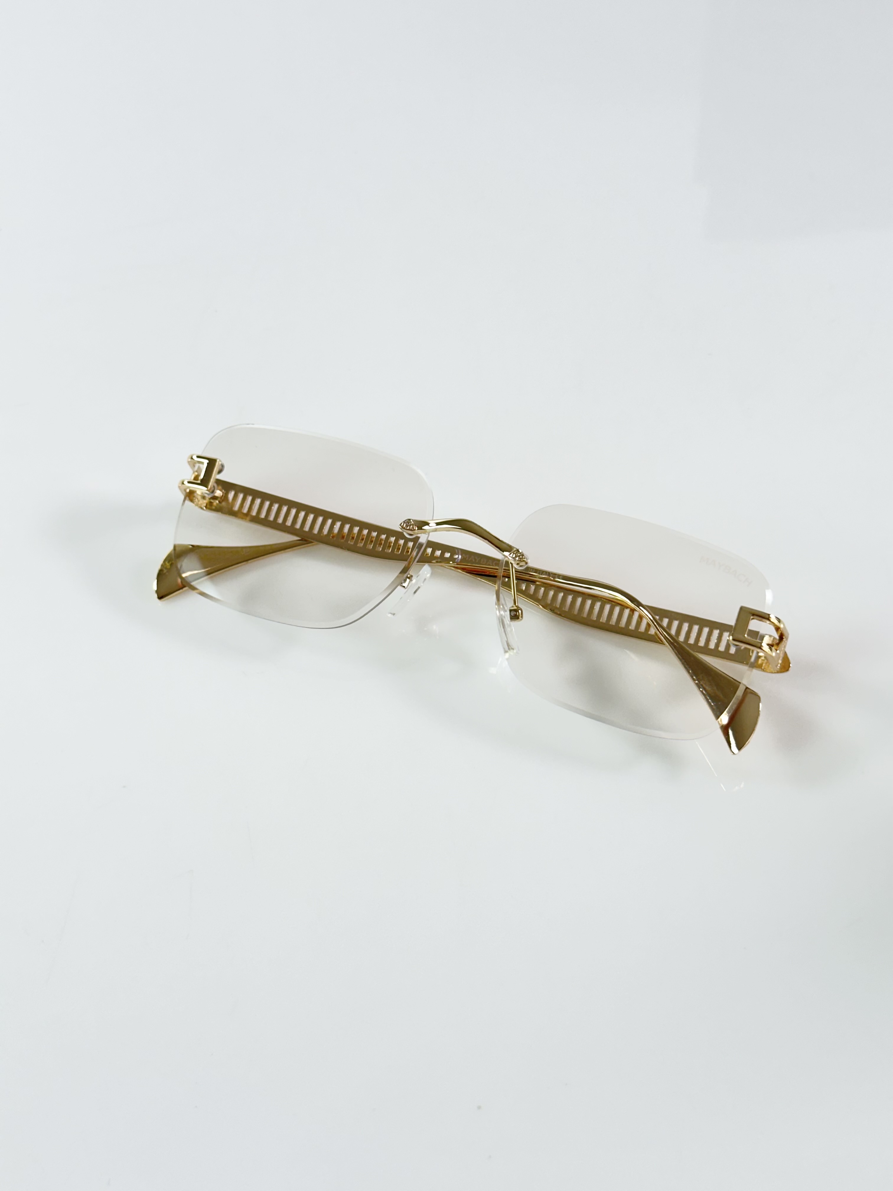 Maybach 1018 Gold Brown Day Night Color Changing Glass - Image 3