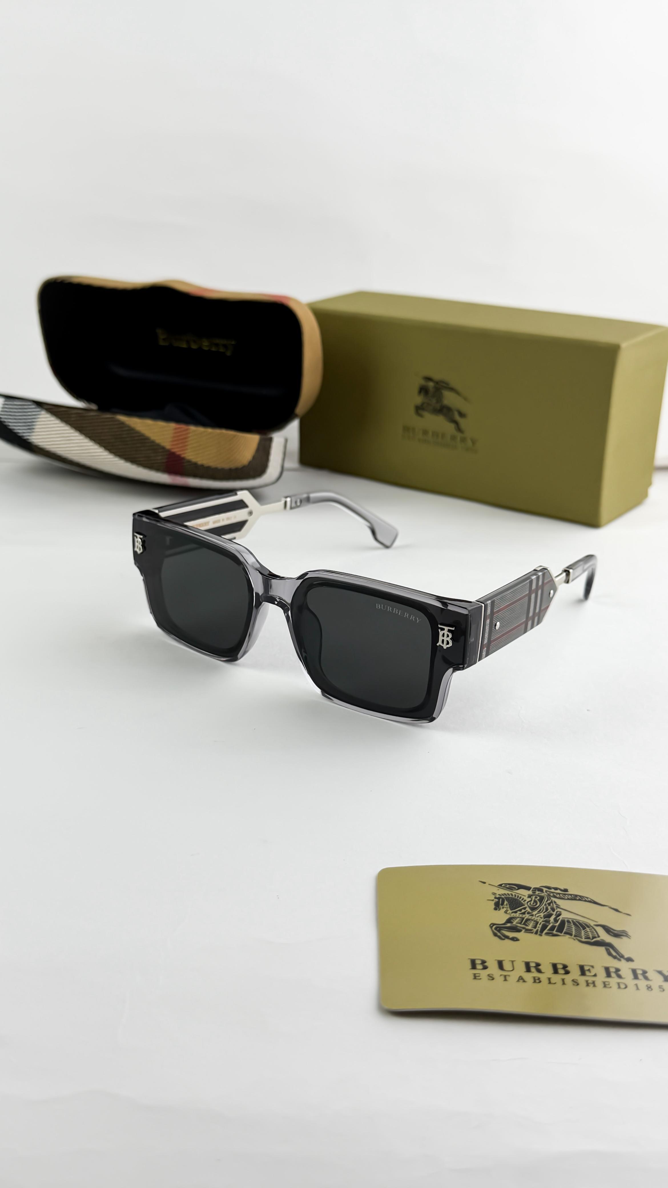 Burberry_grey_black_98411