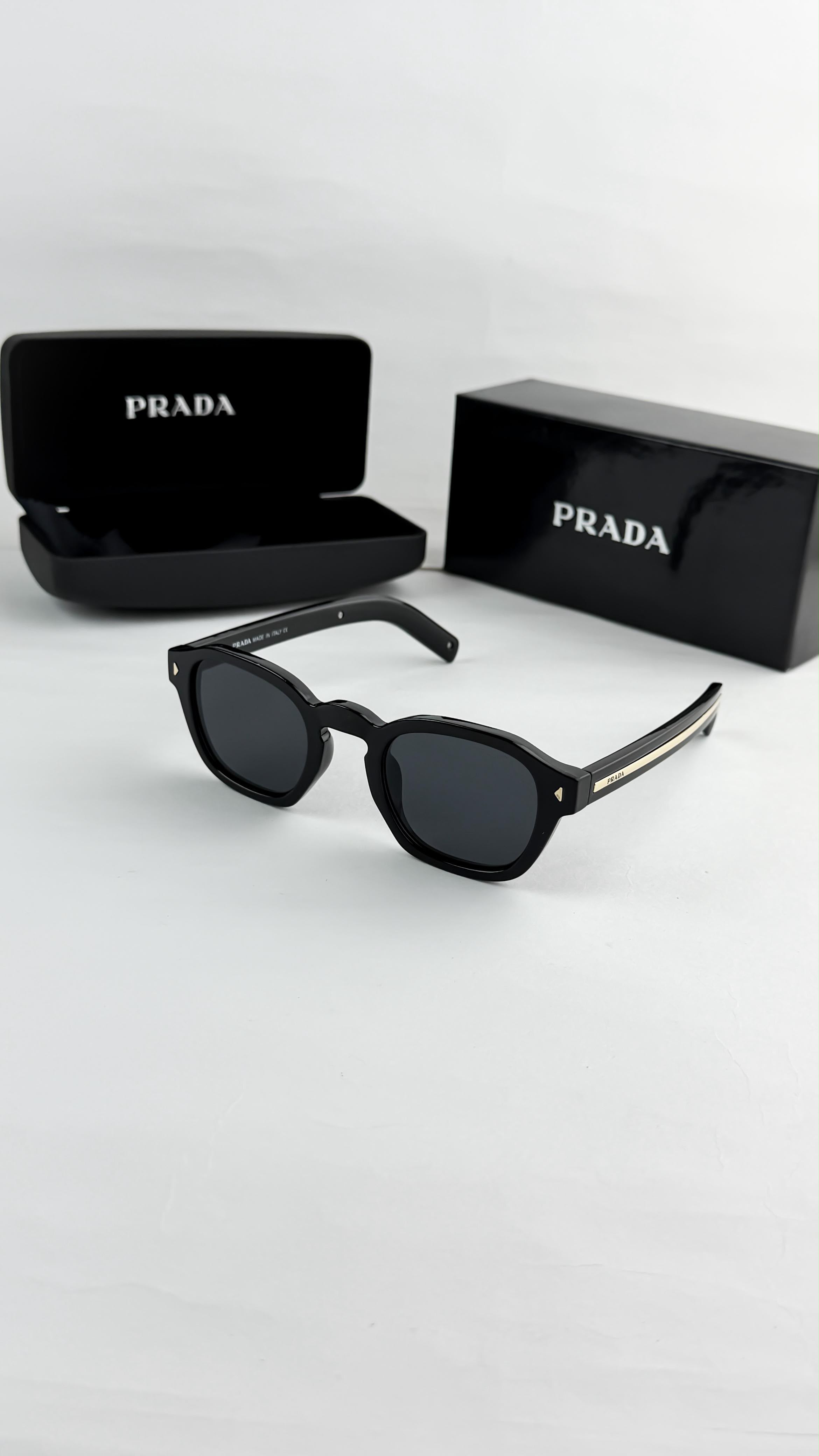 Prad_a black A16
