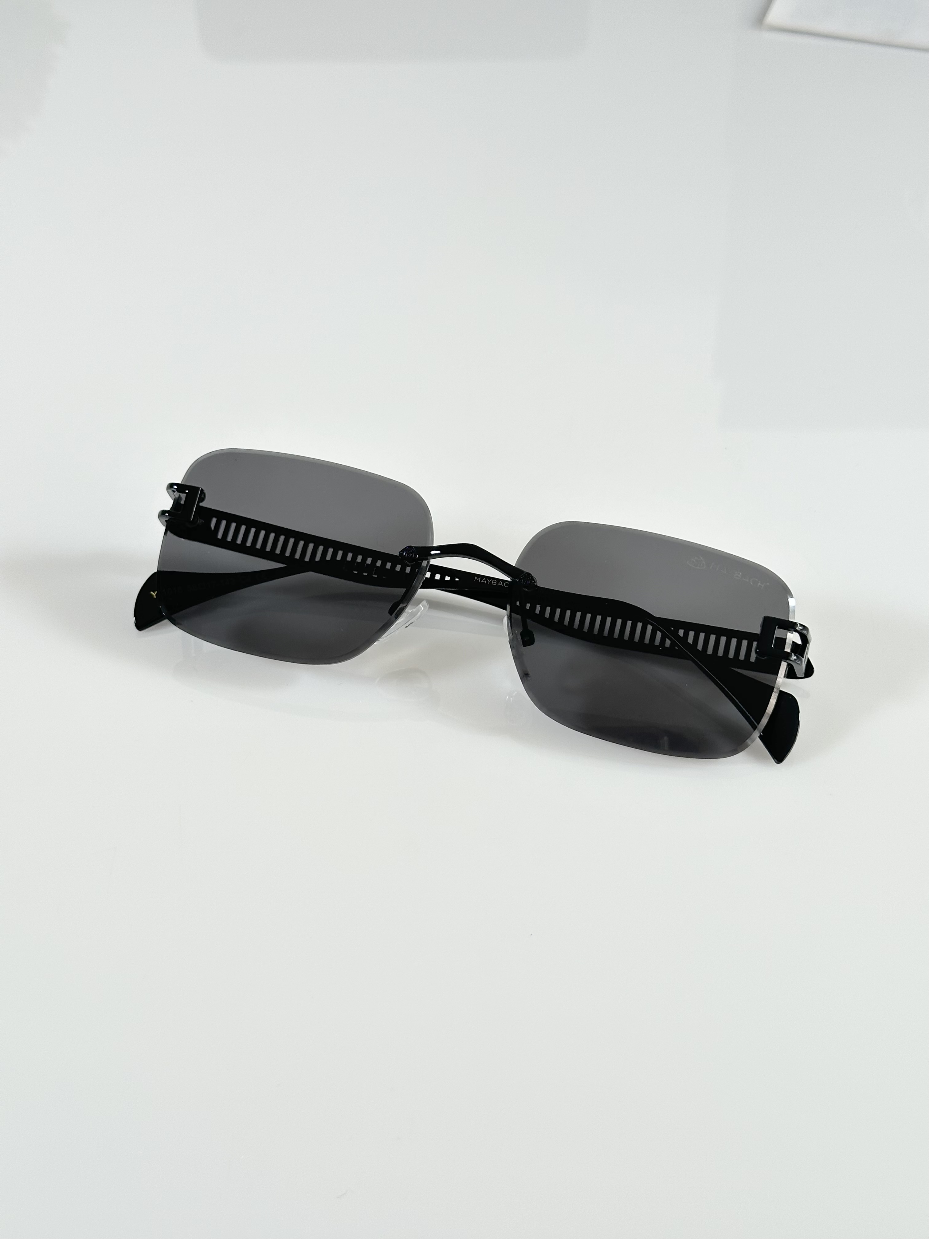 Maybach 1018 Black - Image 3