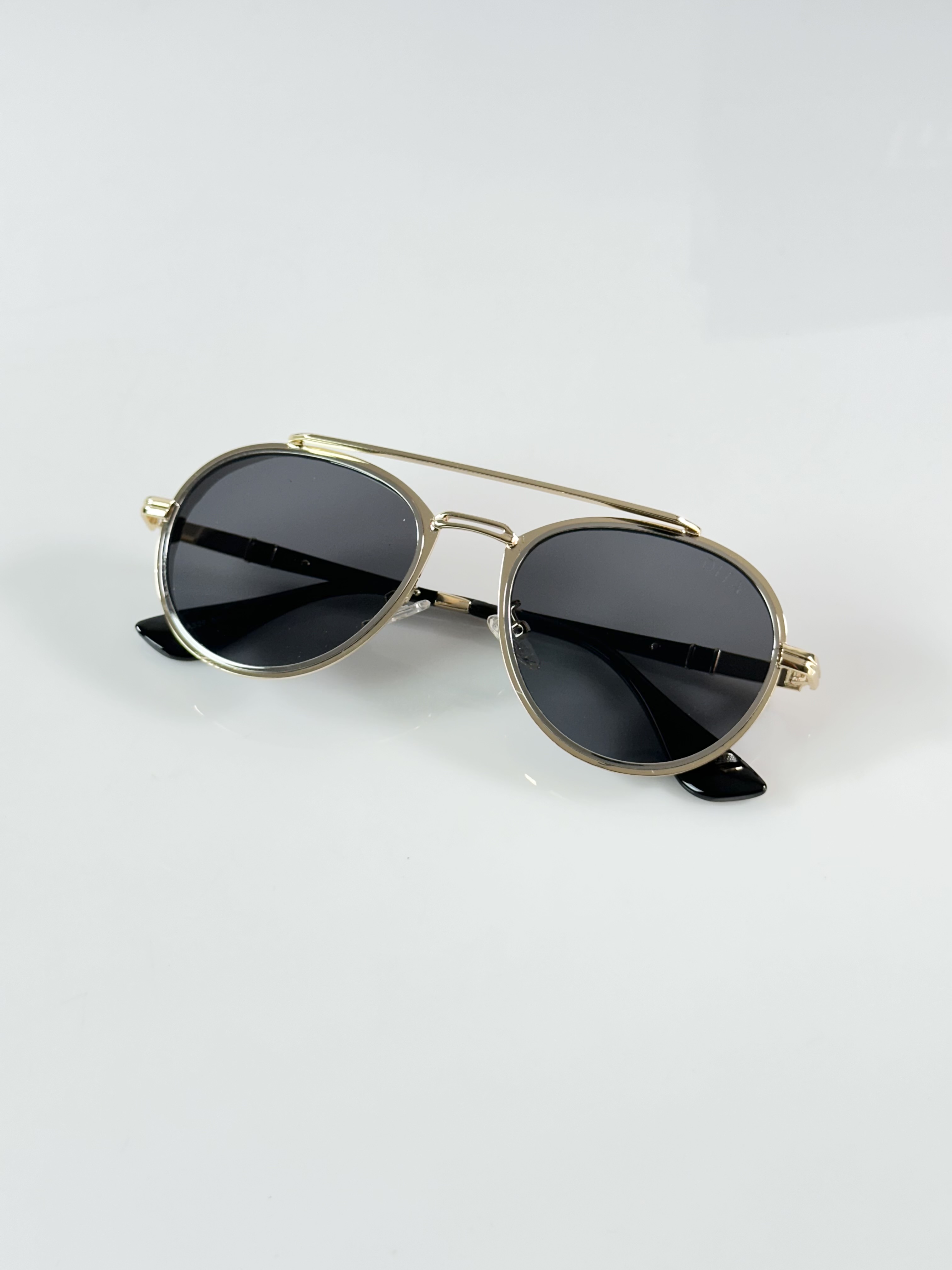 Dita 327 Gold Black - Image 3