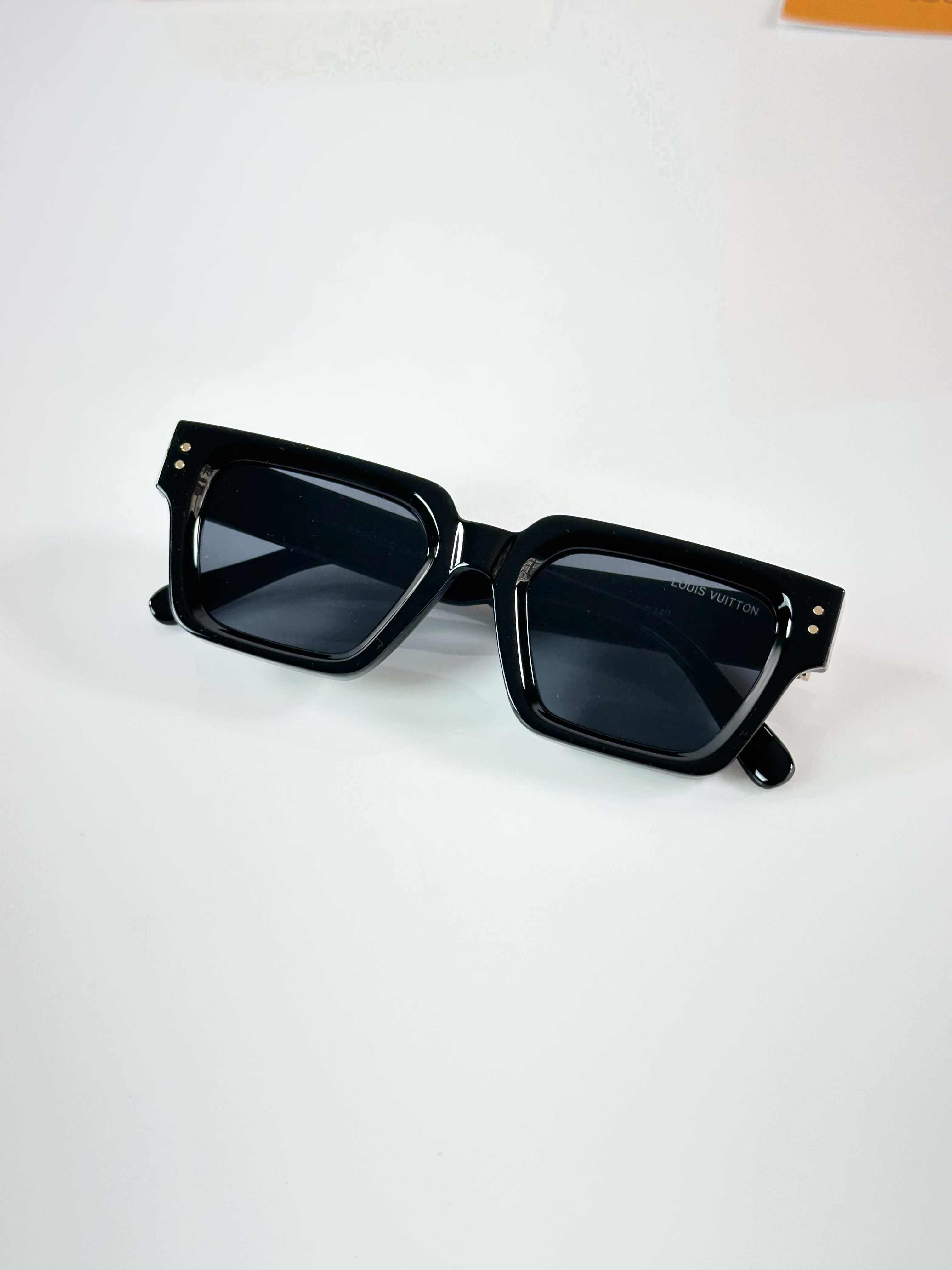 Louis_Vuitton_8263_Black - Image 4