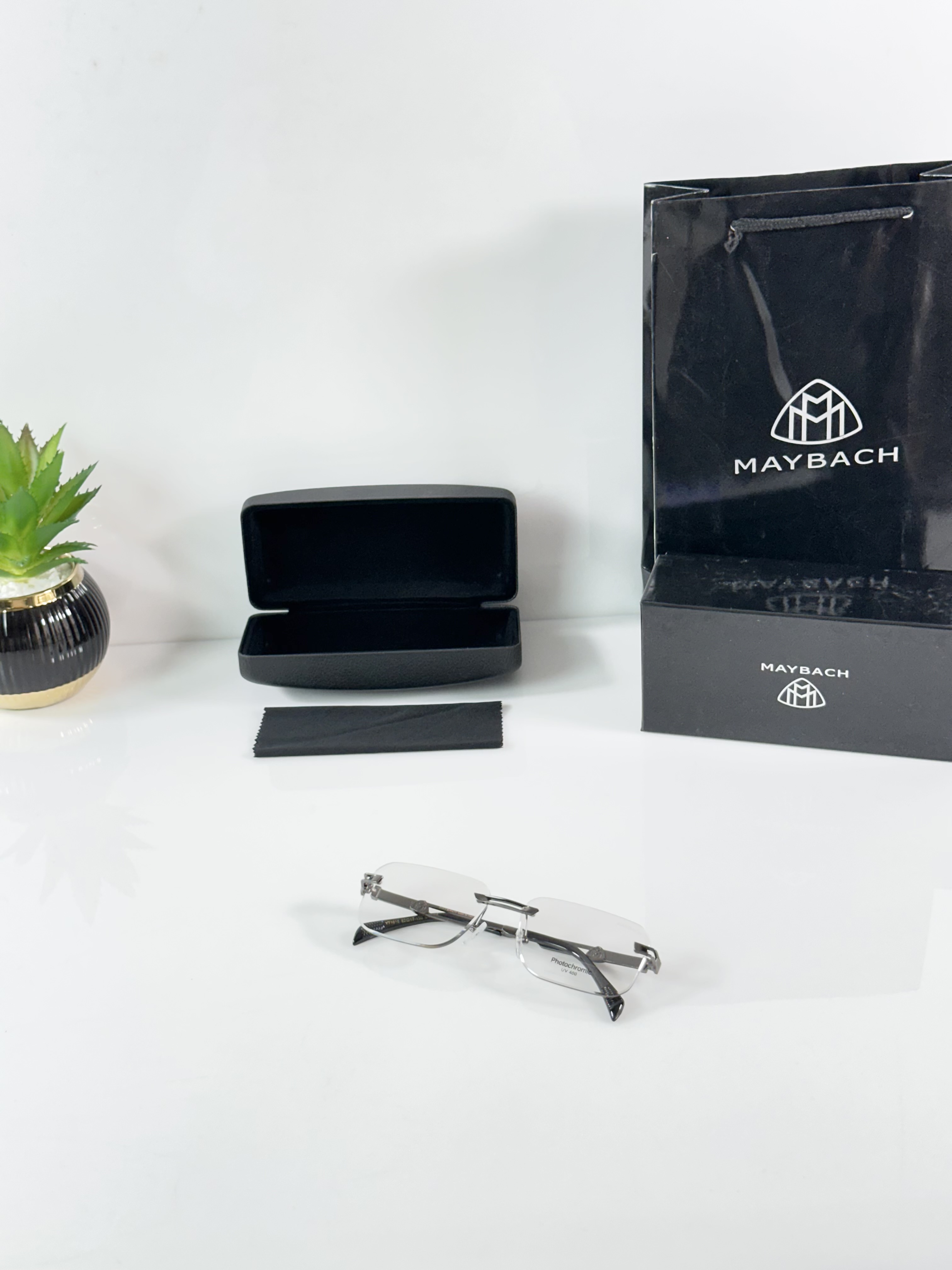 Maybach 1016 Gun Black Day Night Color Changing Glass - Image 5
