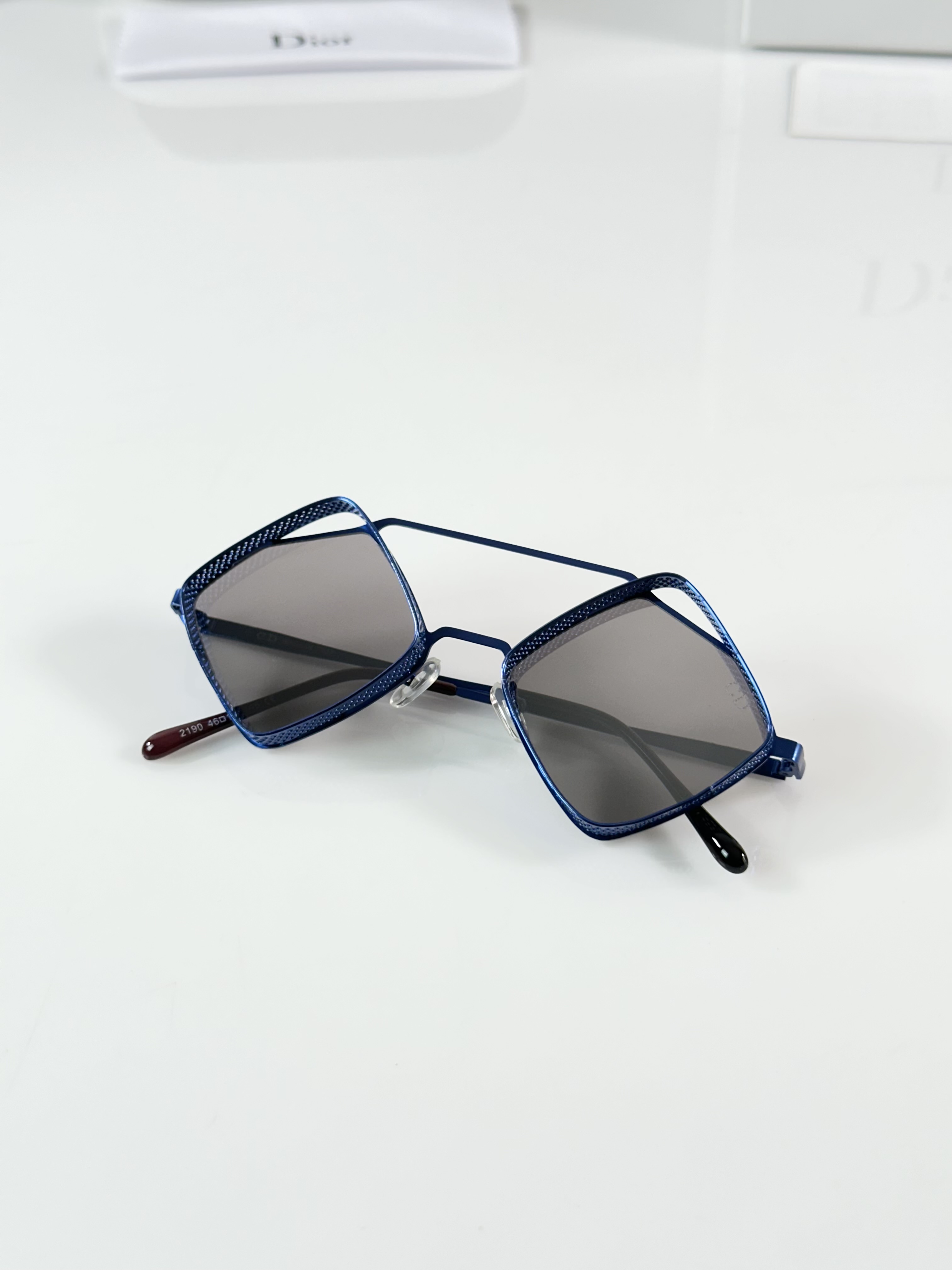 CD 2190 Blue Silver Mercury - Image 4