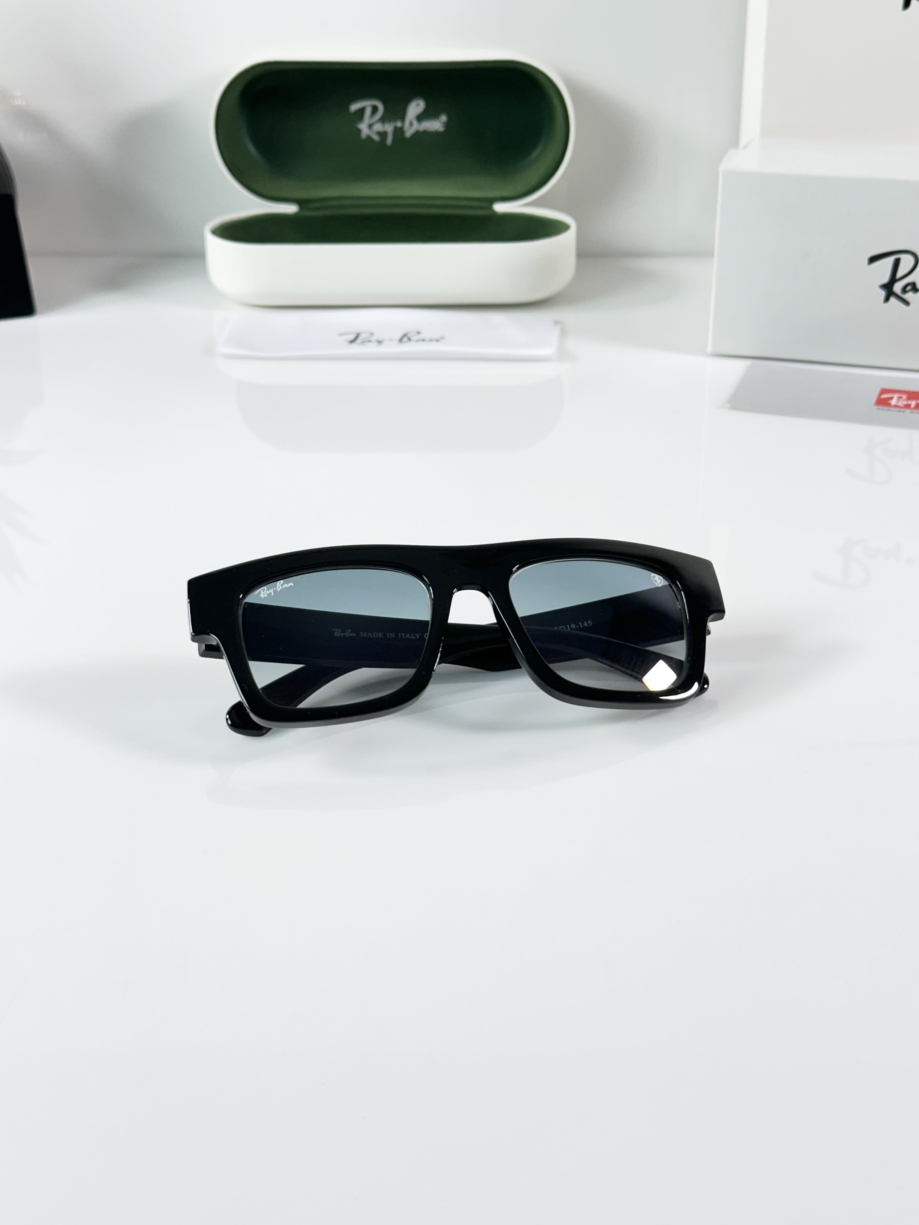 RB 4415 Black Blue GLASS - Image 4