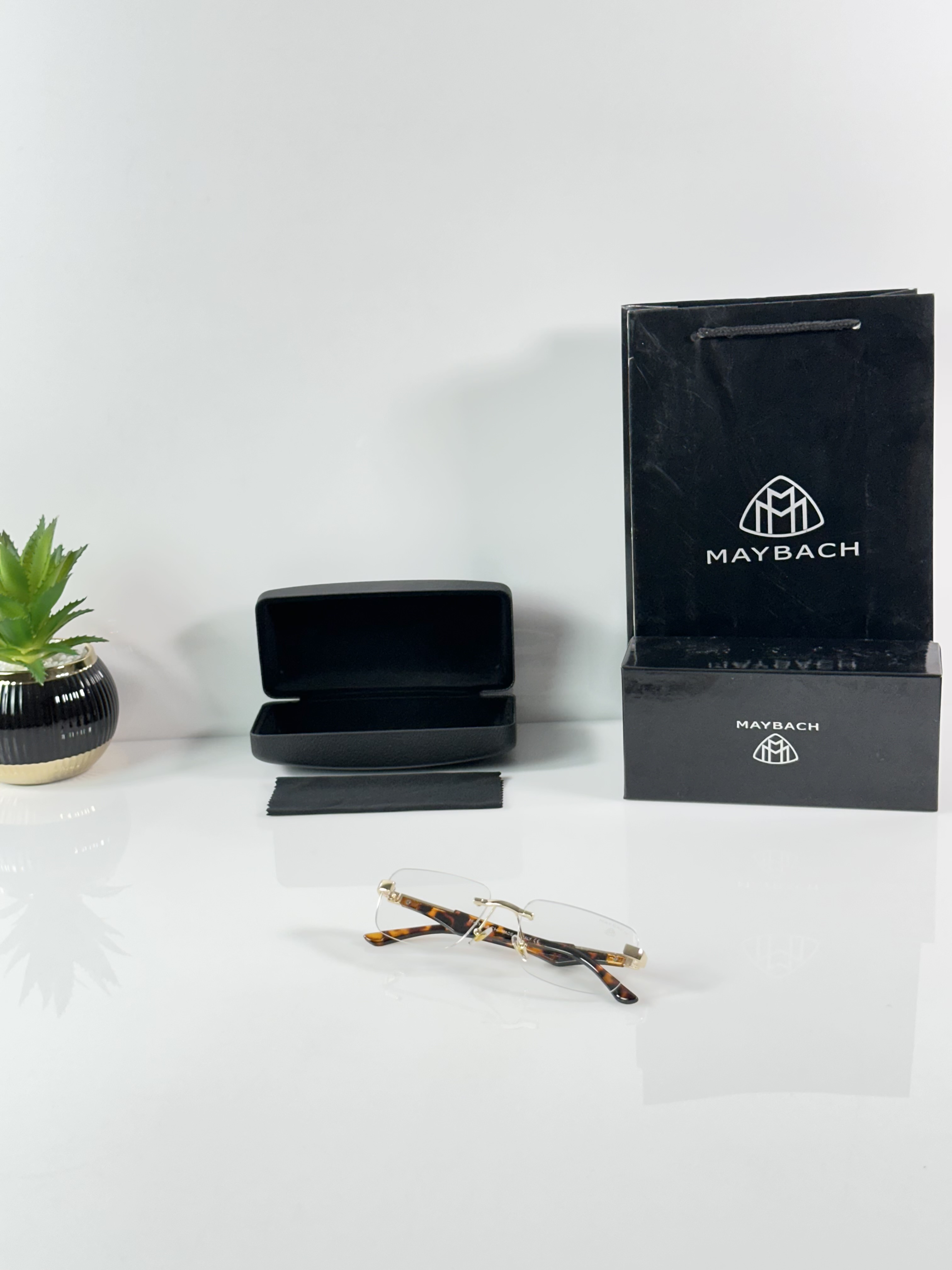 Maybach 6009 Tiger Gold Frame - Image 5