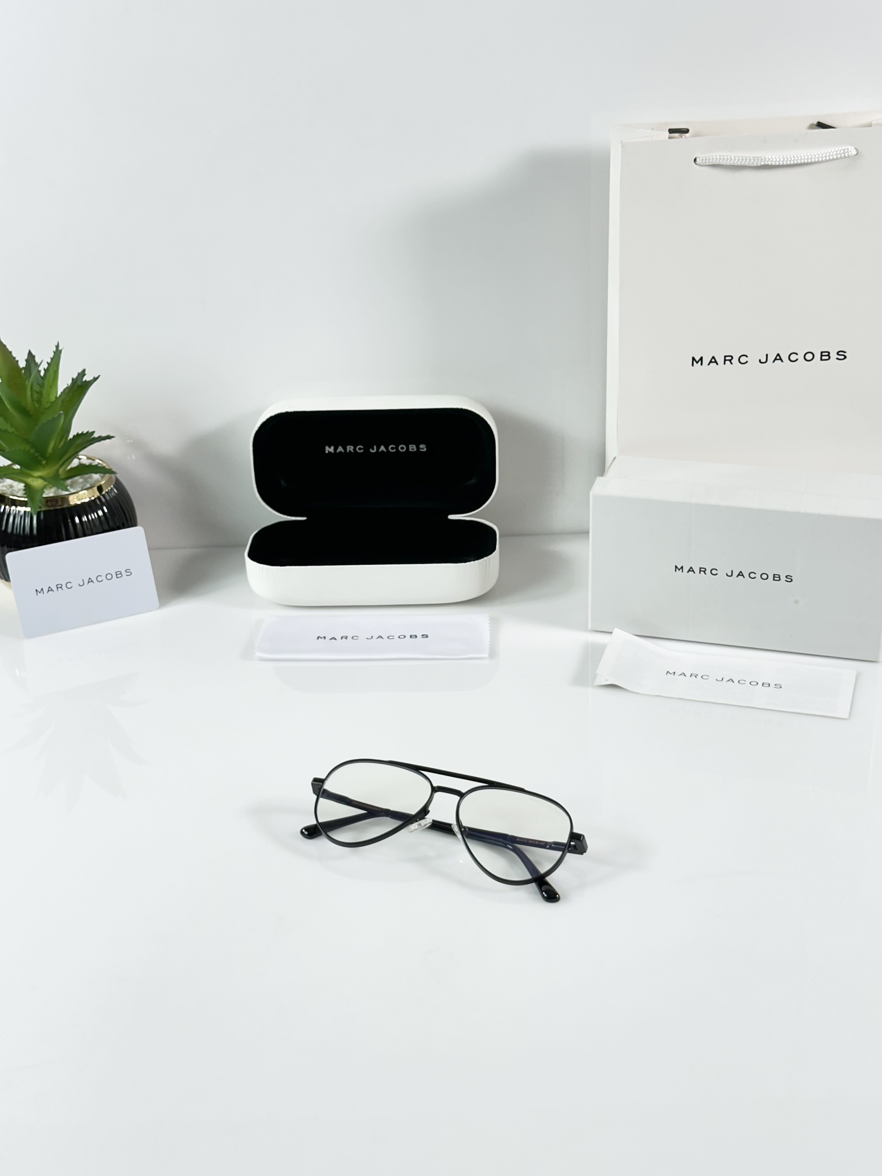 Marc Jacobs 513 Black Frame - Image 5