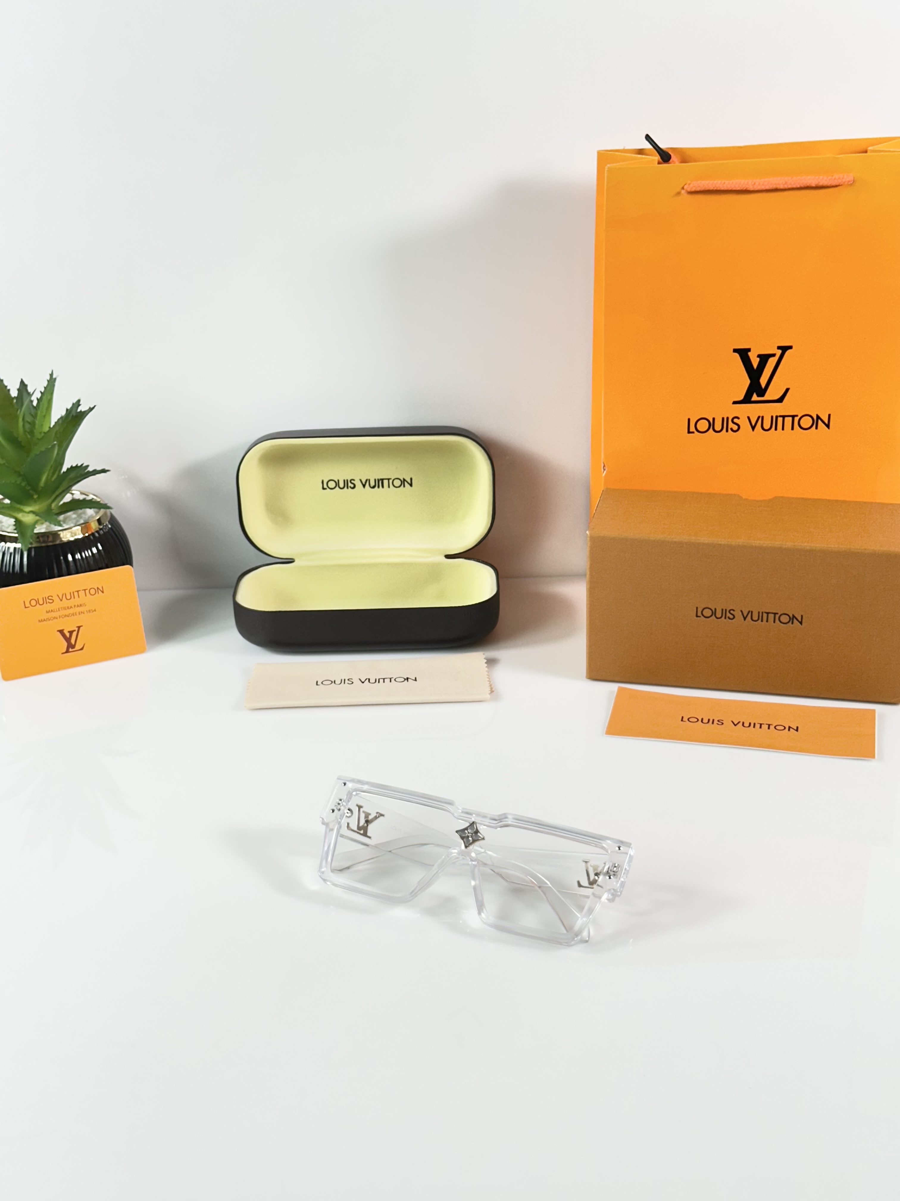 Loui Vuitton 6007 Water Day - Image 5