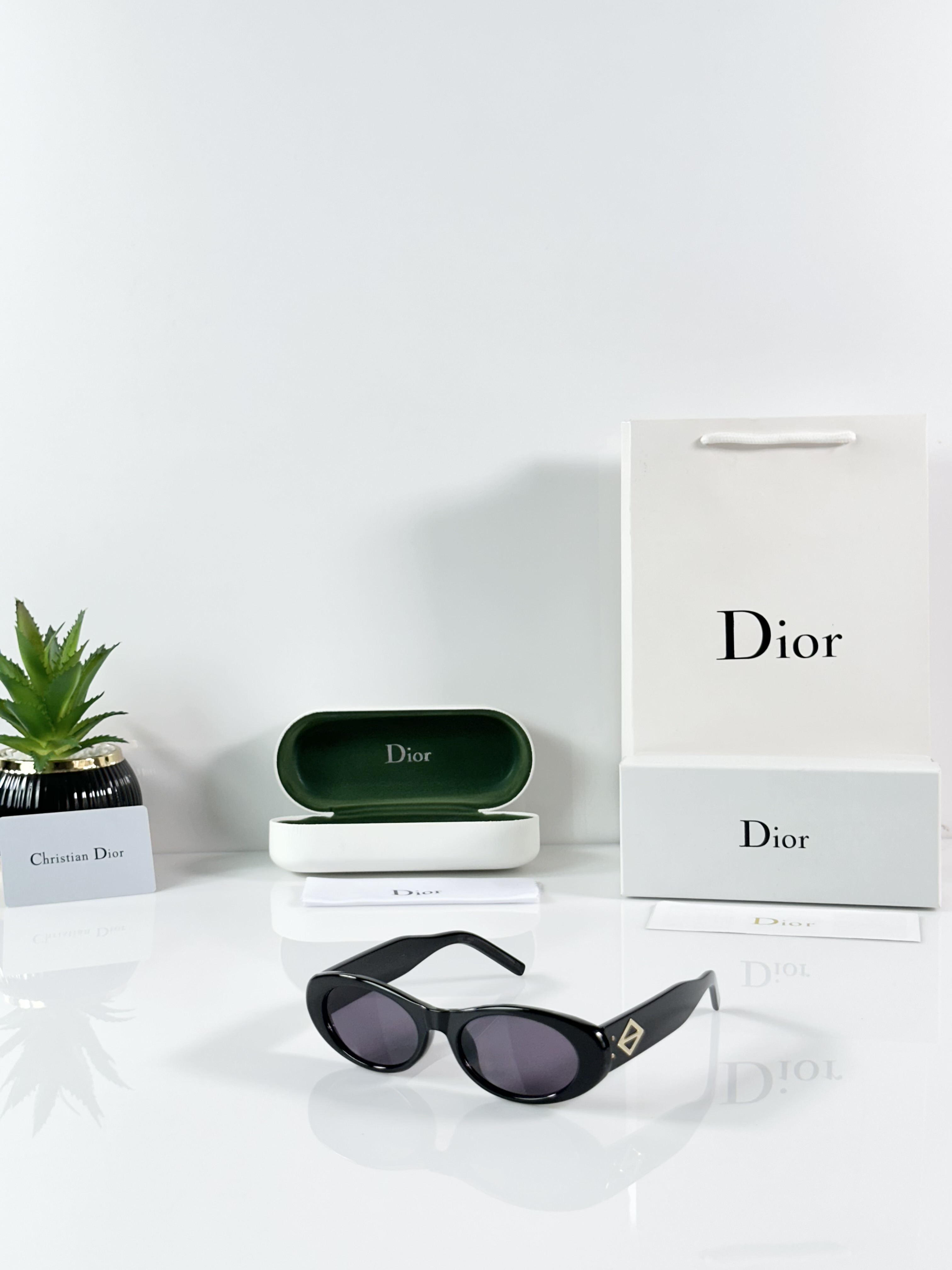 Christian Dio WMNS 1109 Black