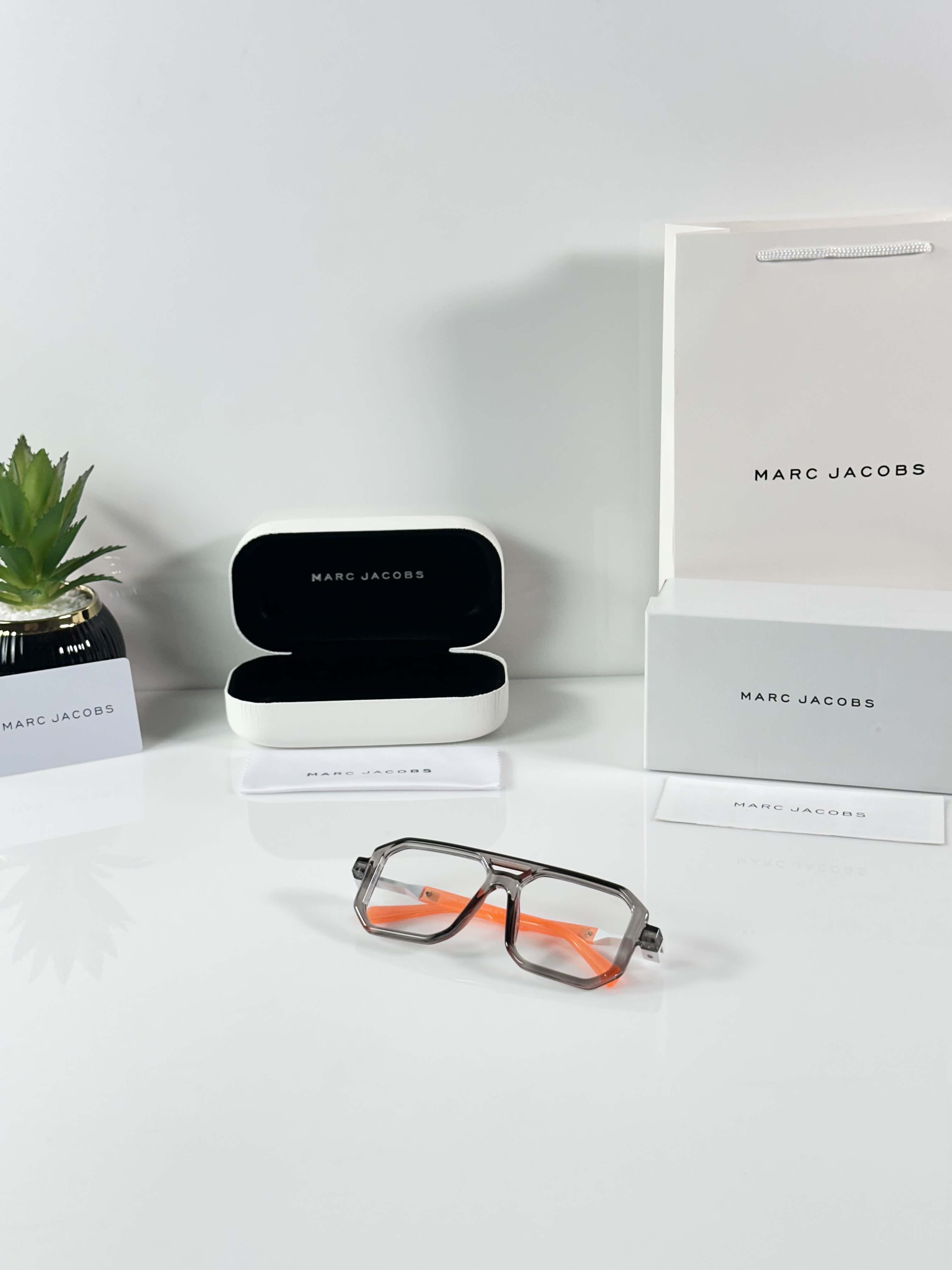 Marc Jacobs 6125 Grey Orange Frame - Image 5
