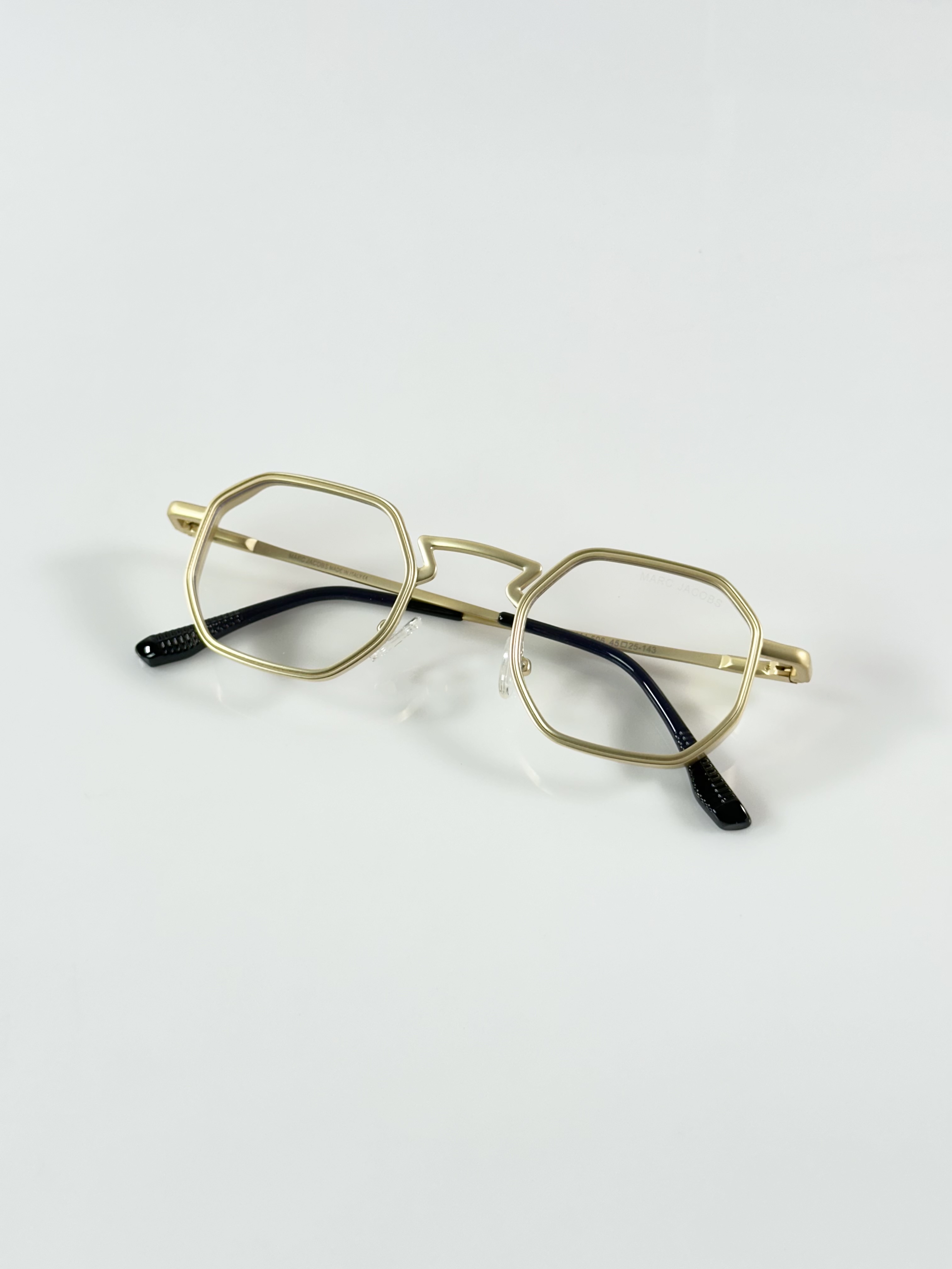 Marc Jacobs 506 Gold Frame - Image 4
