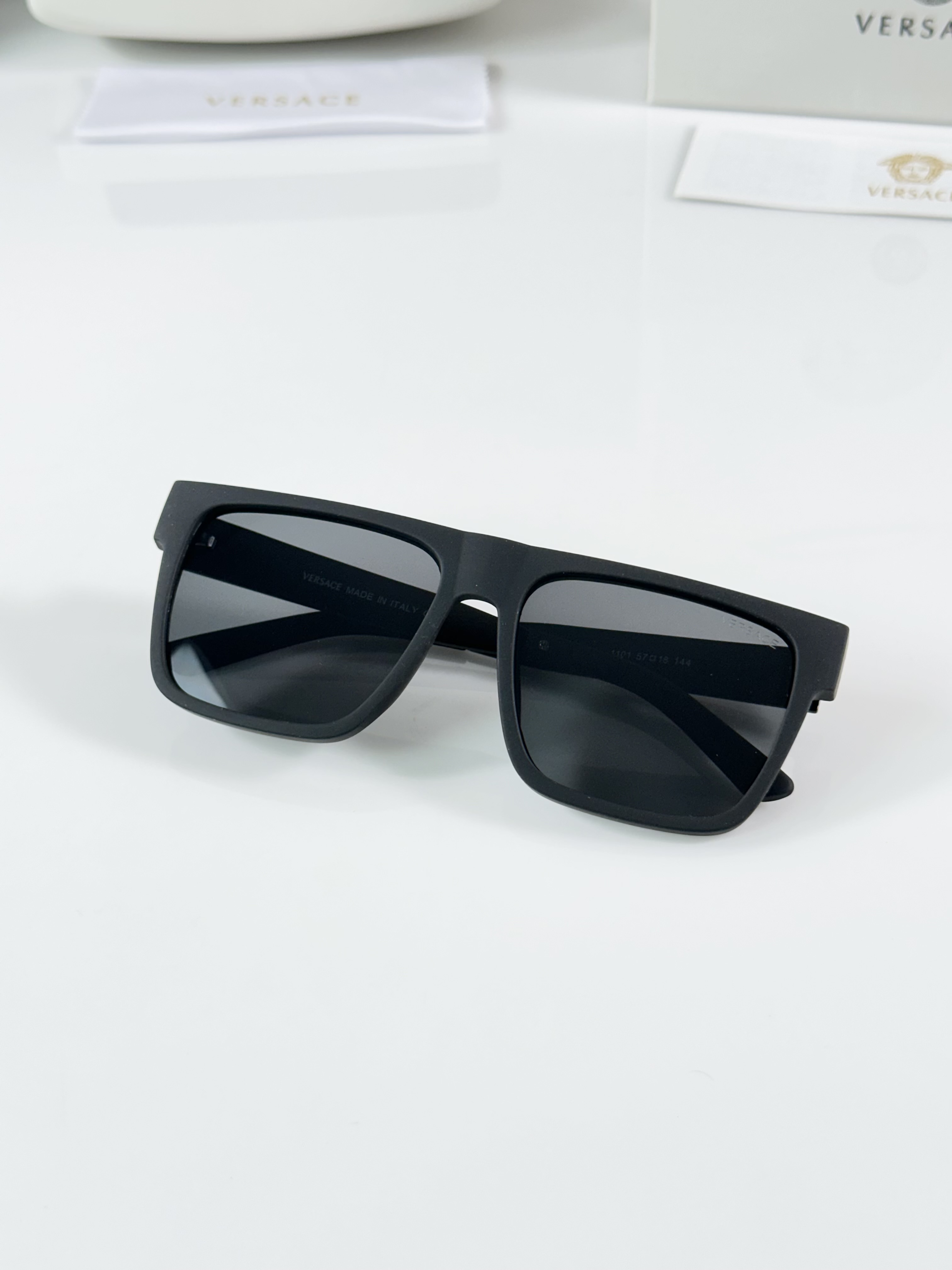Versace 1101 Mate Black - Image 4
