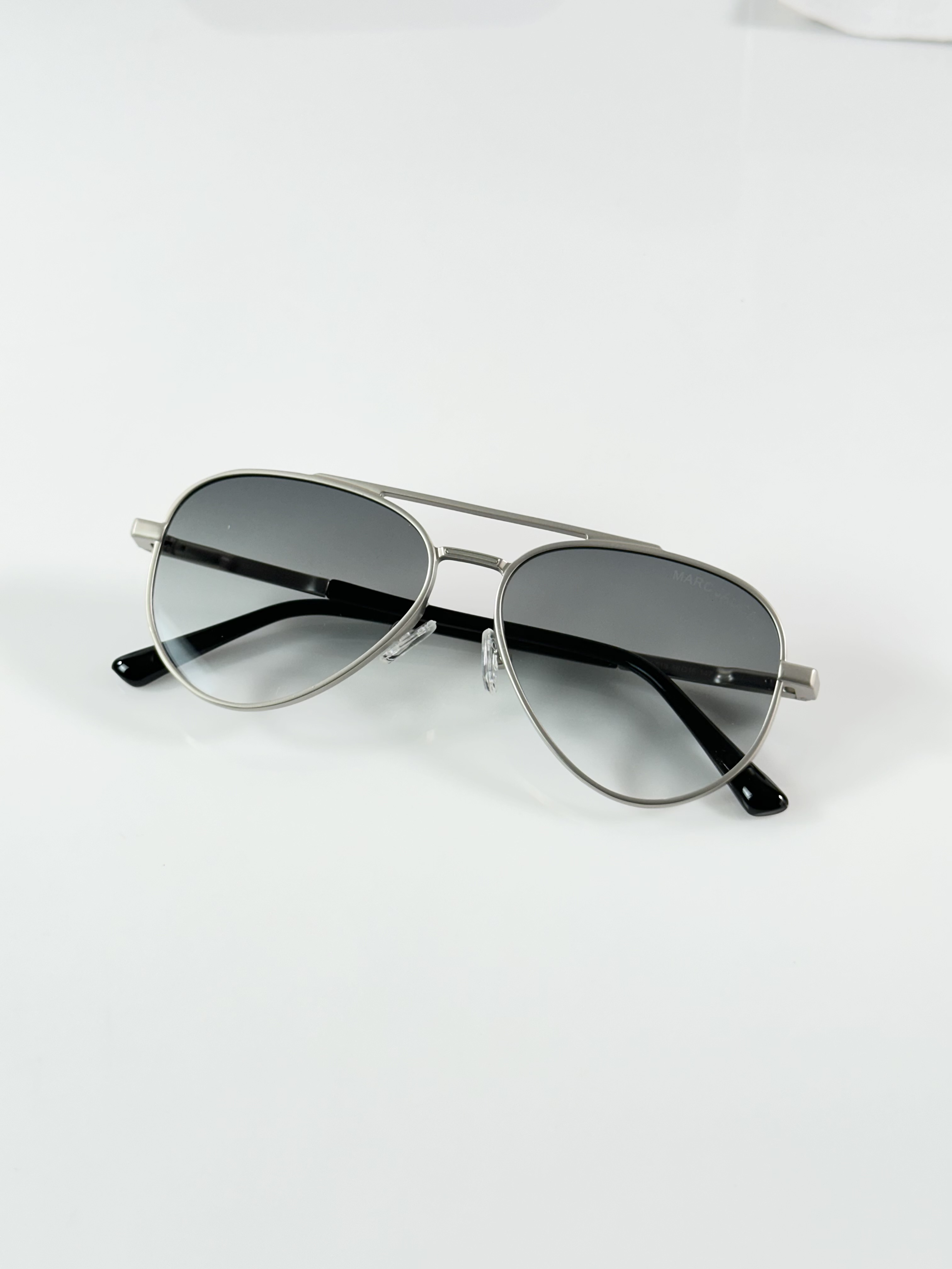 Marc Jacobs 513 Silver Green Shaded - Image 4