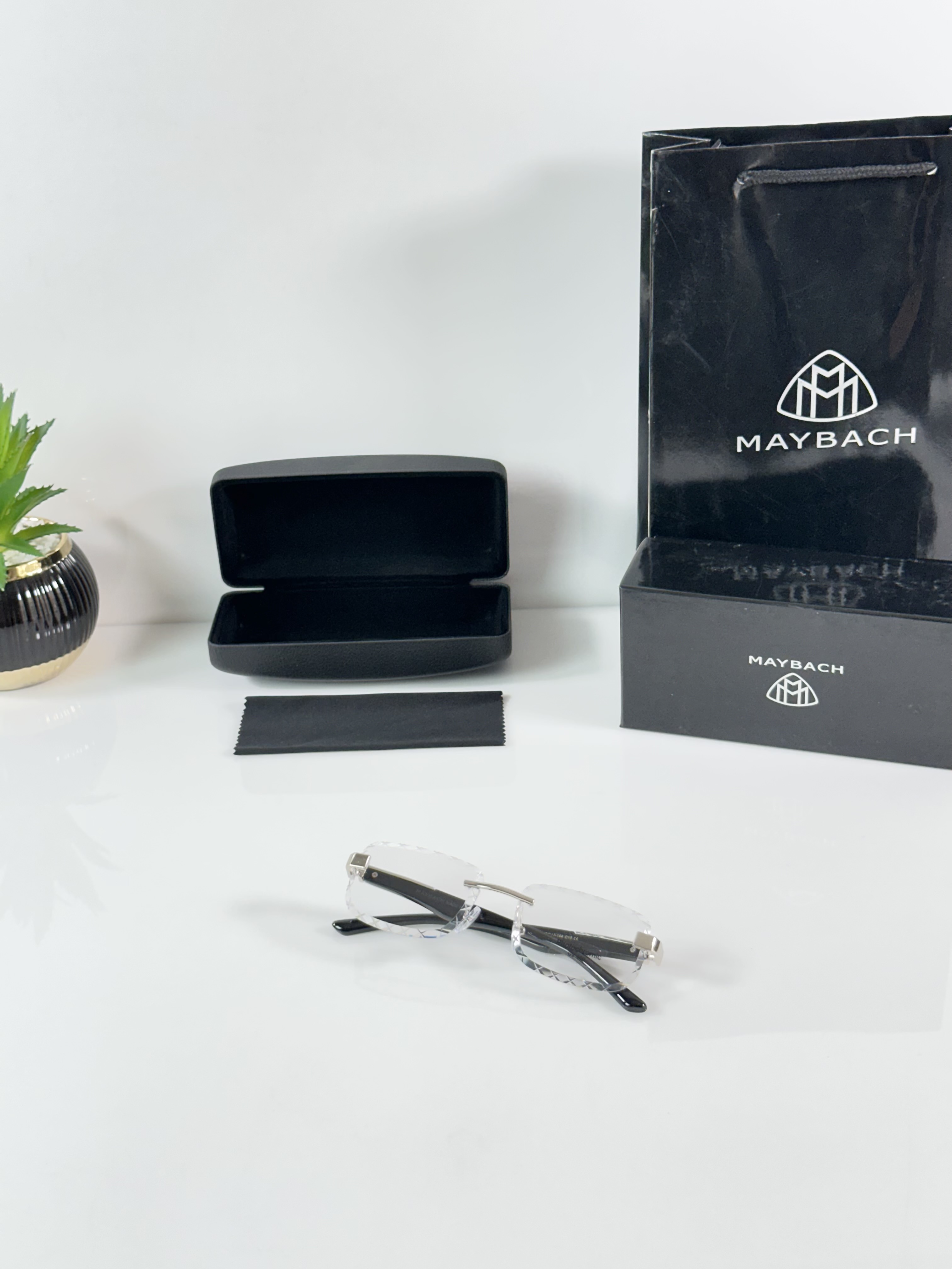 Maybach X Maybahe 1078 Silver Black Day Night Color Changing Glass - Image 5