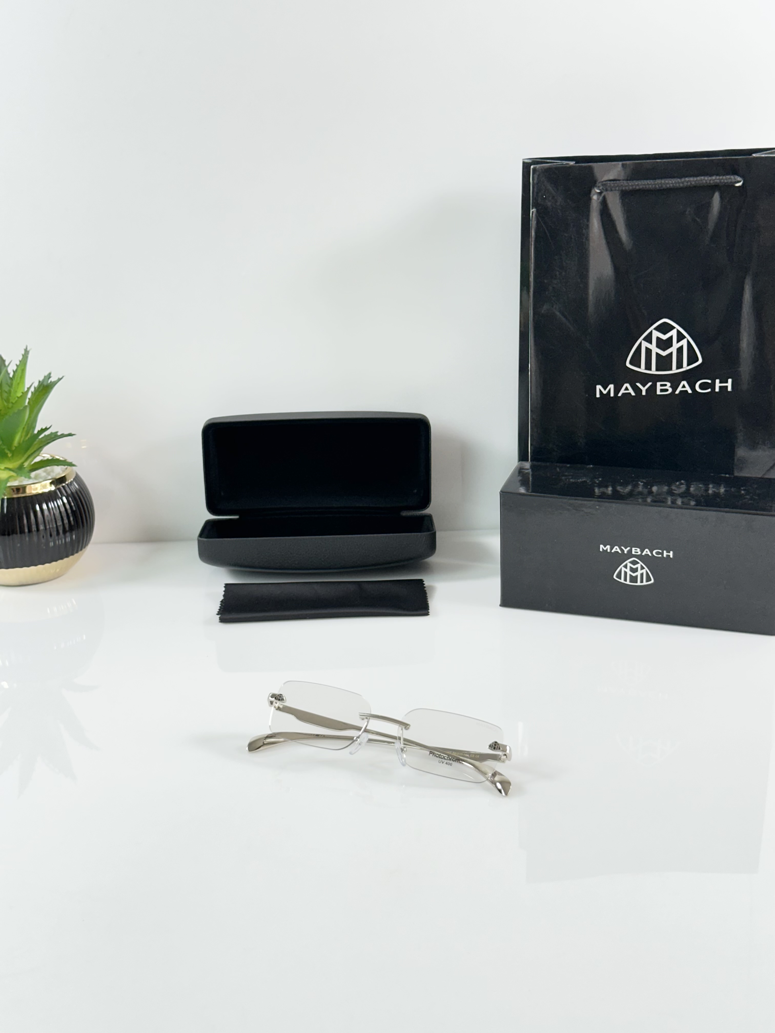 Maybach 1062 Silver Day Night Color Changing Glass - Image 5