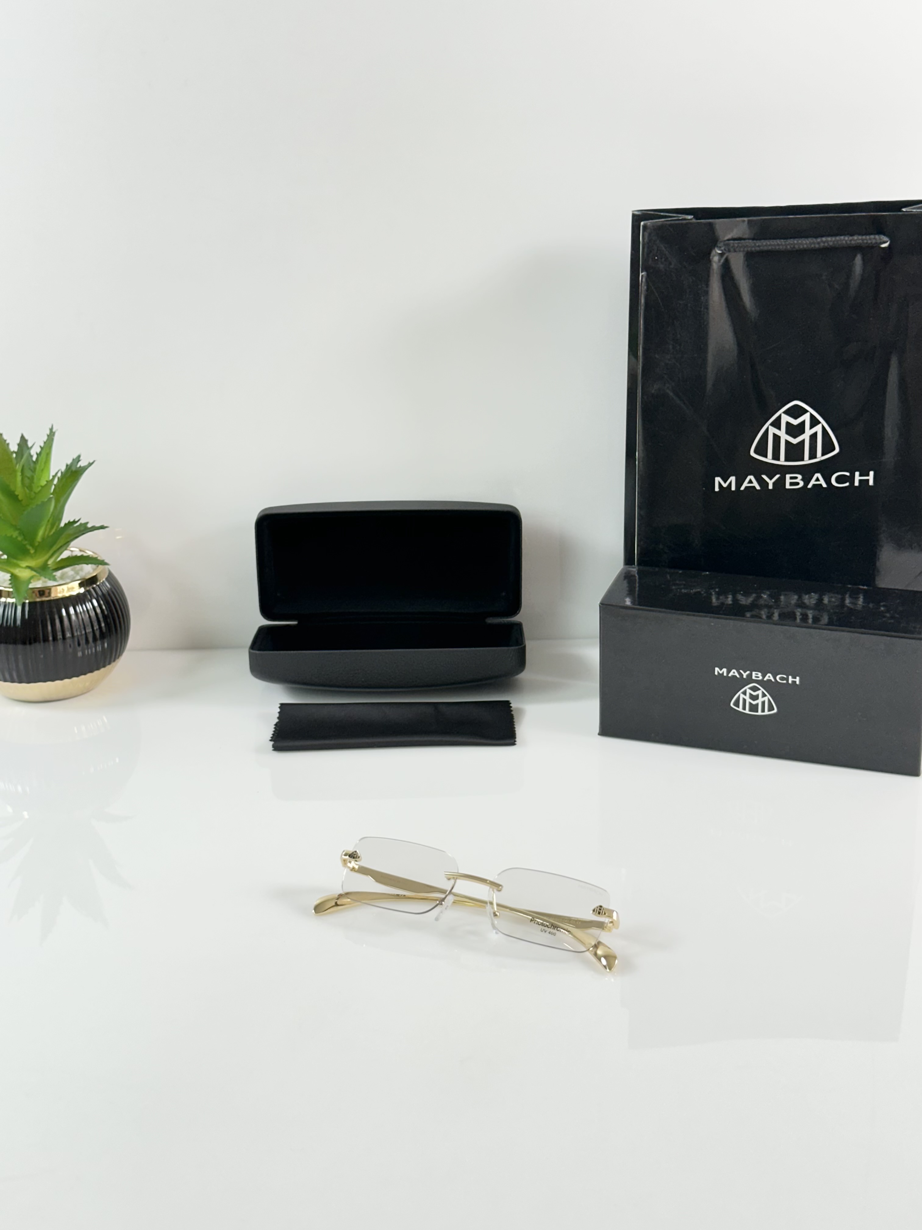 Maybach 1062 Gold Day Night Color Changing Glass - Image 5