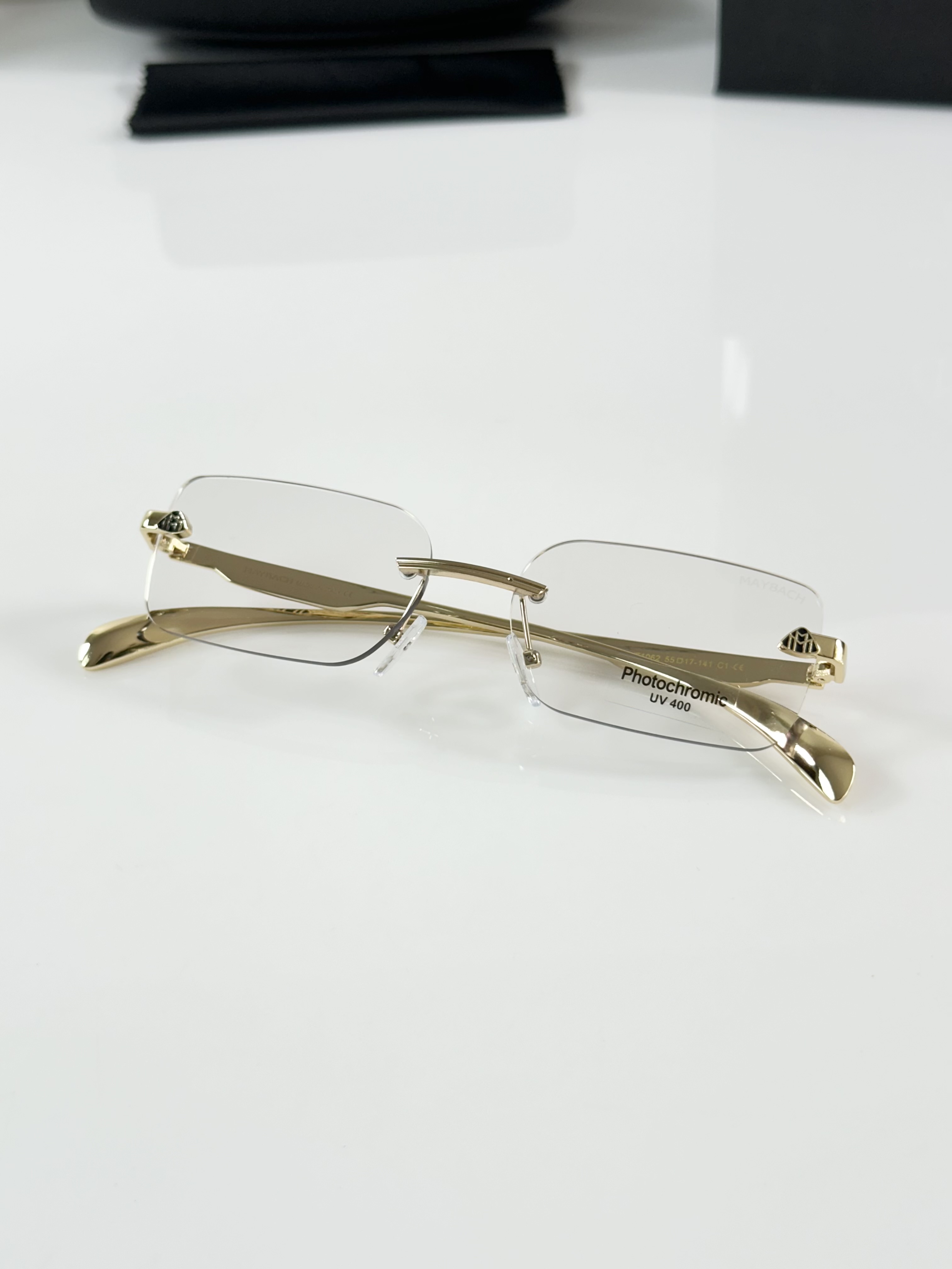 Maybach 1062 Gold Day Night Color Changing Glass - Image 4