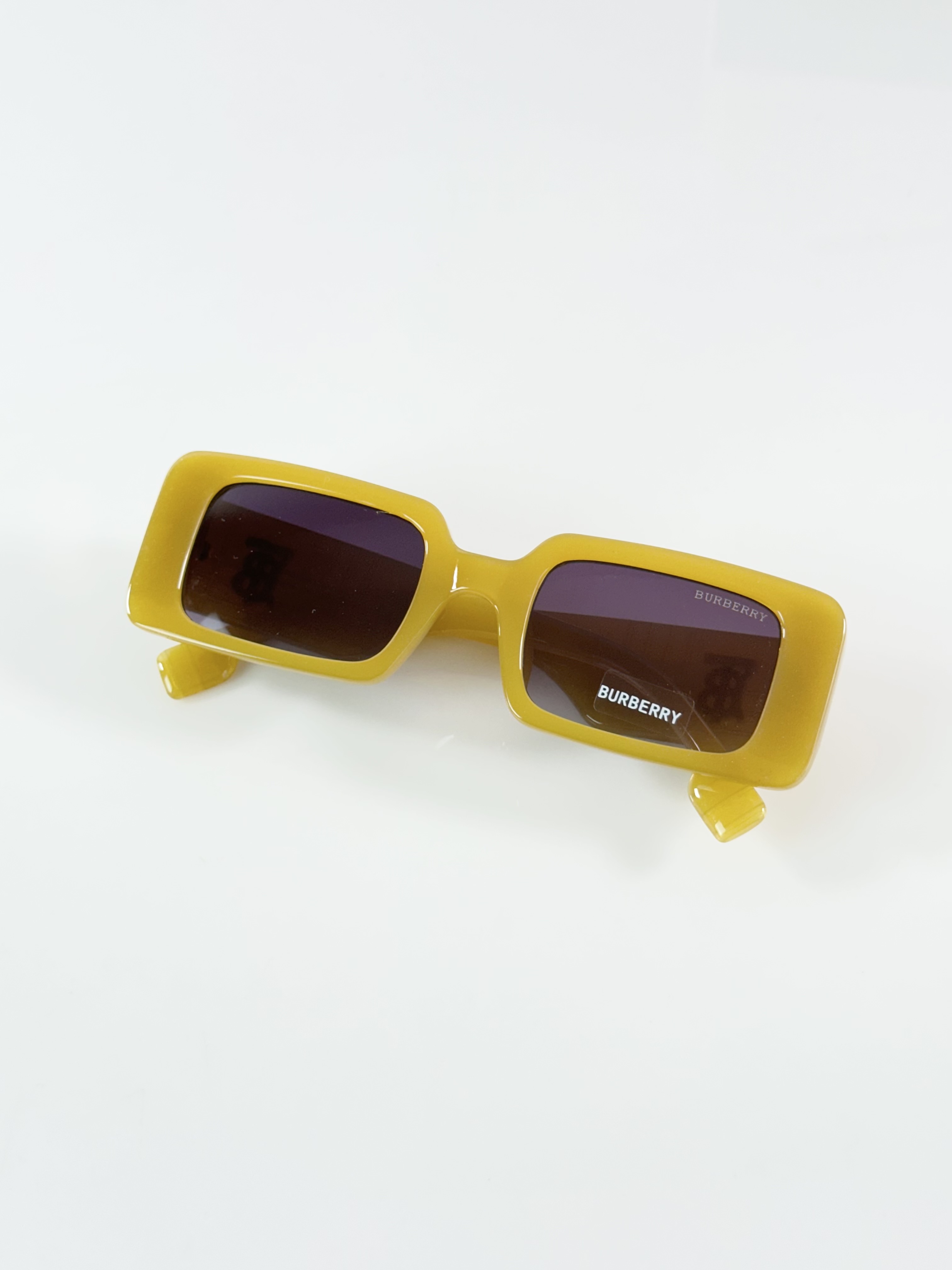 Burberr WMNS 11089 Yellow Black DC - Image 4
