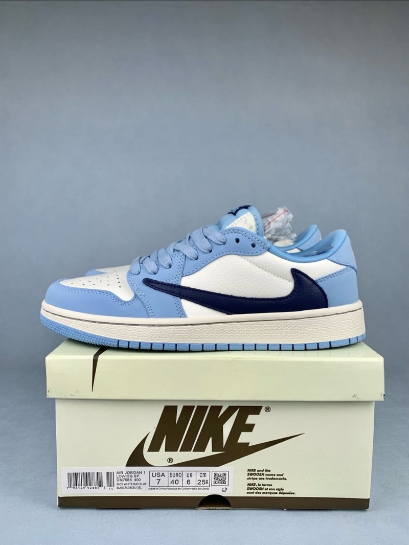 travis scott blue dunks