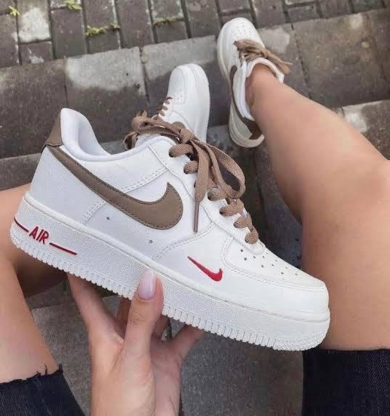 NIKE エアフォース1 ミニスウッシュ（NIKE☆Air Force 1 Low 07