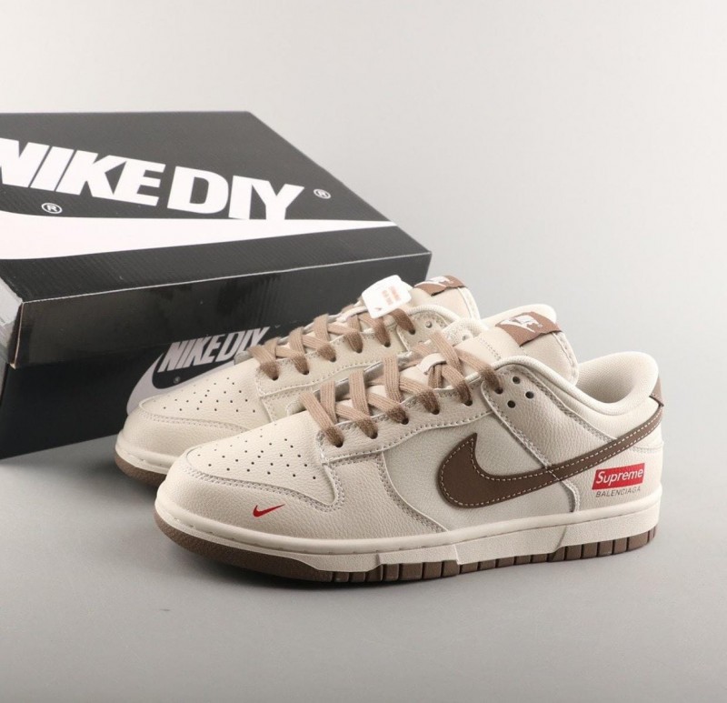 Nike SB Dunk Low 94 ホワイト まさSupreme × Nike SB Dunk Low White