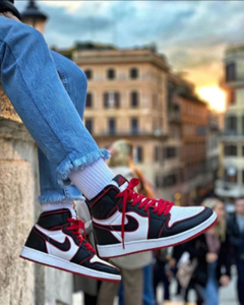 womens jordan 1 bloodline