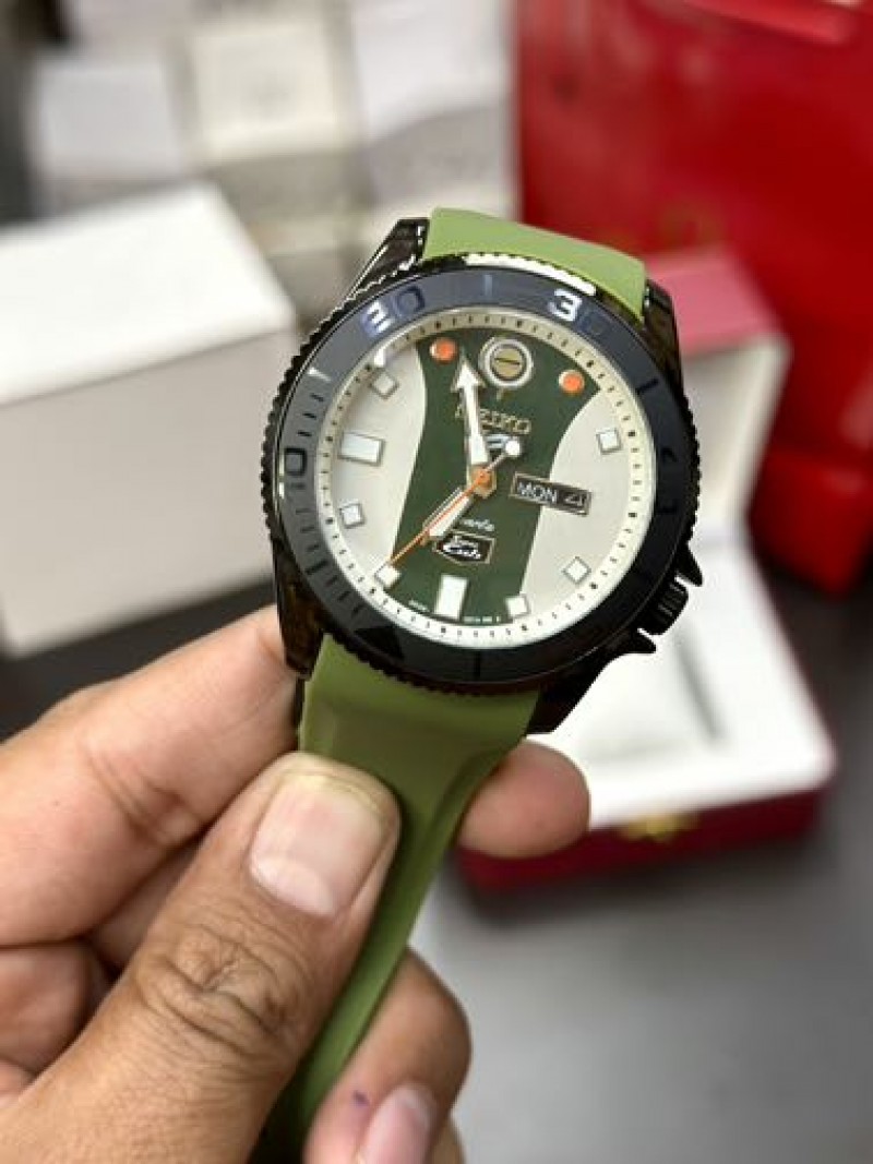 Alternative view of SEIKO WATCH