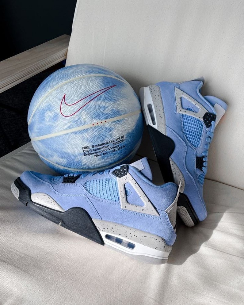 靴 Nike Air Jordan 4 University Blue Air Jordan 4 'University Blue' Release Date. Nike SNKRS