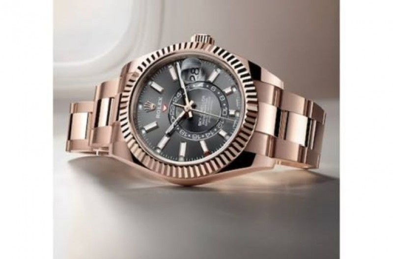 ROLLEX SkyDweller watch M-57