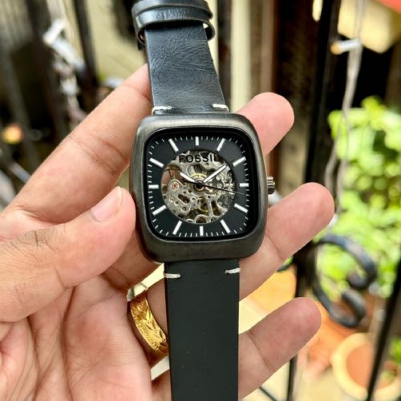Alternative view of FOSIL WATCH M-234