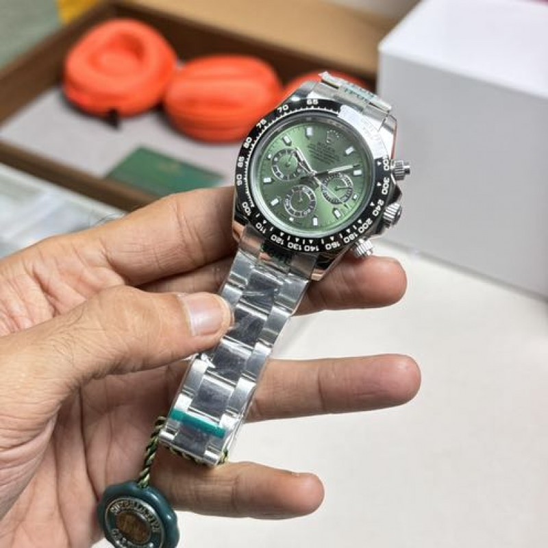 Rollex Cosmograph Daytona Custom Green Dial