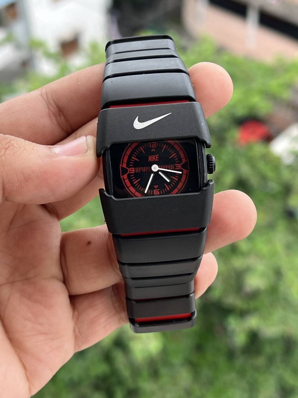 NIKKE BLACK RED