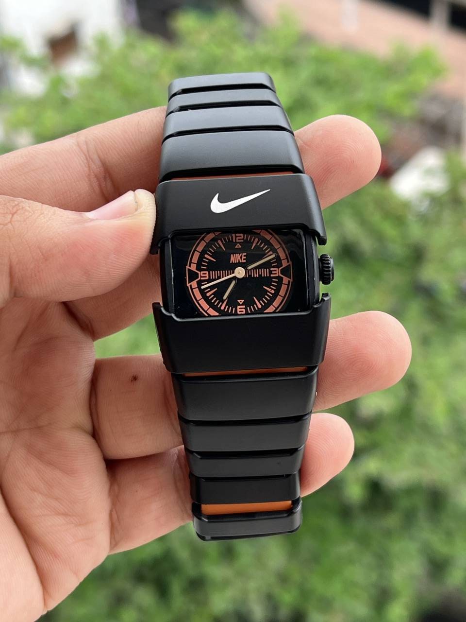 NIKKE BLACK ORANGE
